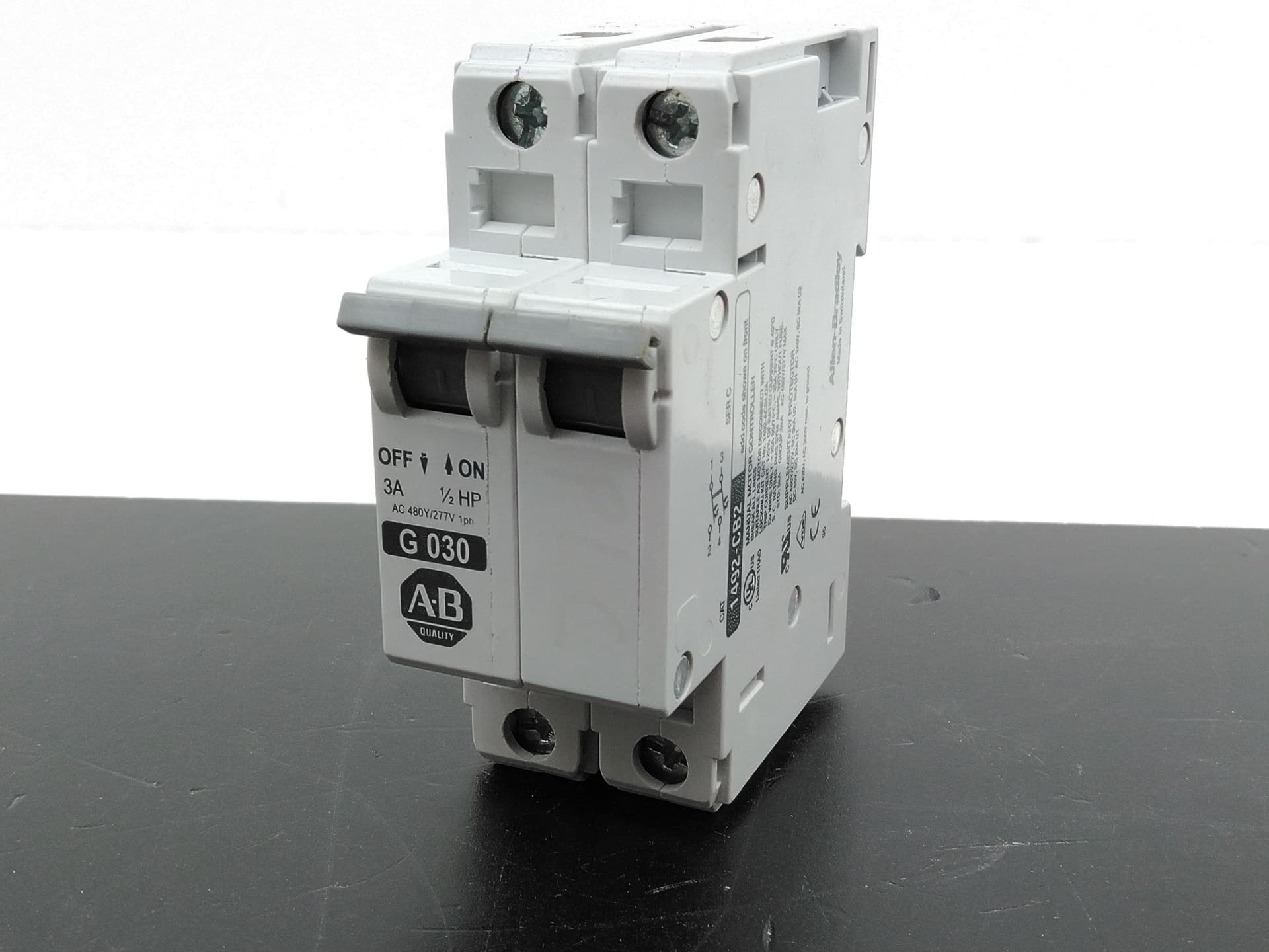 Allen-Bradley 1492-CB2G030 SER C Circuit Breaker, 3A, 2P, 1/2HP, 480Y/277V