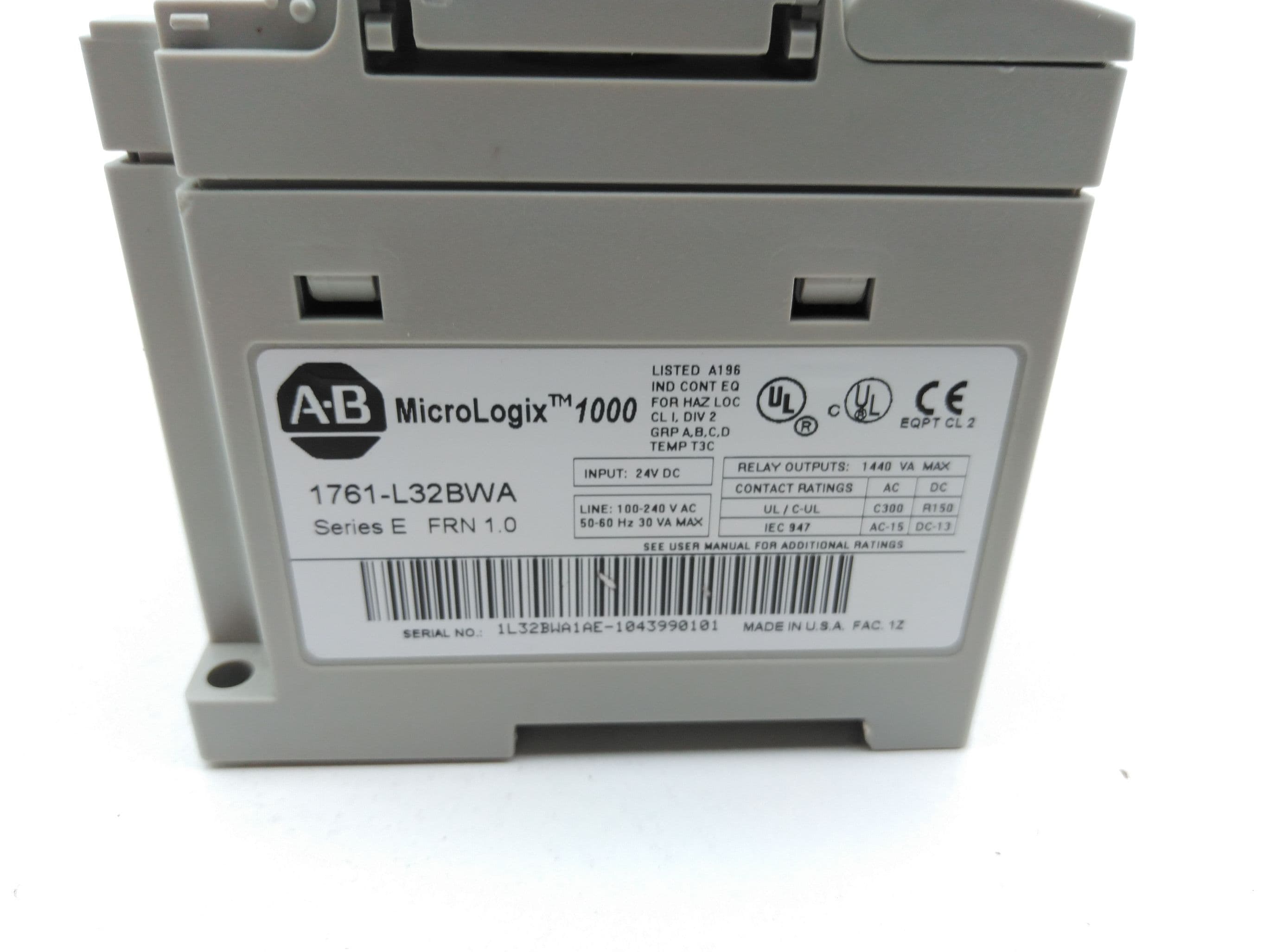 Allen-Bradley 1761-L32BWA MicroLogix 1000 Controller, 32 Point, Ser E