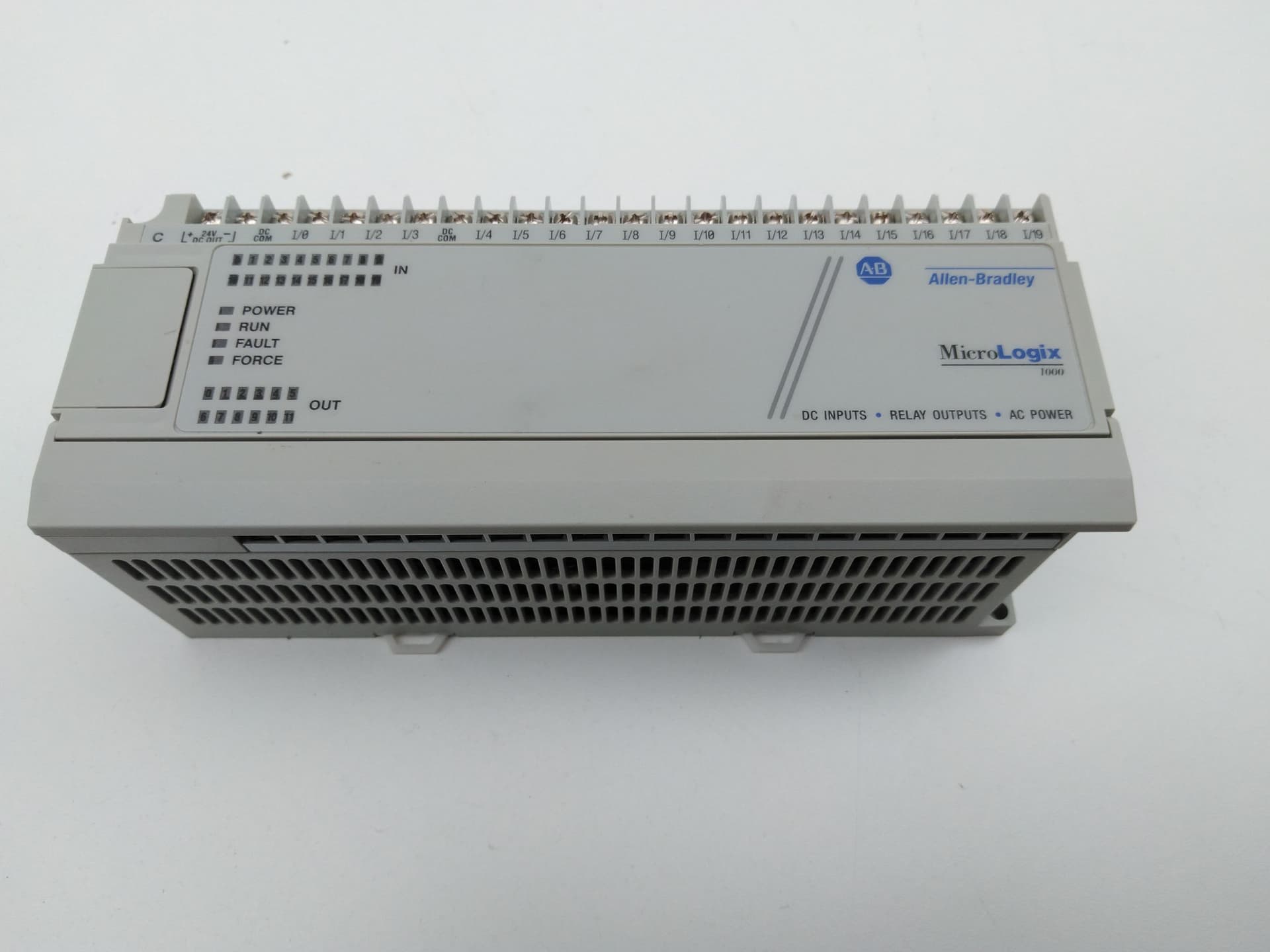 Allen-Bradley 1761-L32BWA MicroLogix 1000 Controller, 32 Point, Ser E