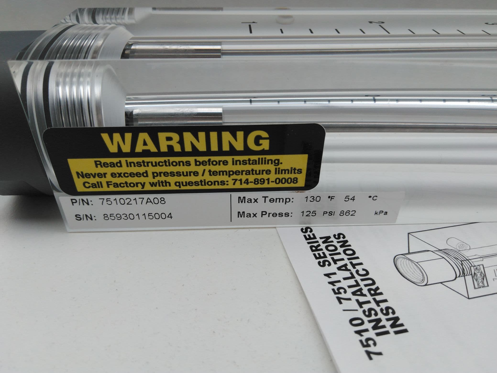 King Instrument 7510217A08 Acrylic Tube Flowmeter, 3/4"FNPT, PVC, EP, 10GPM