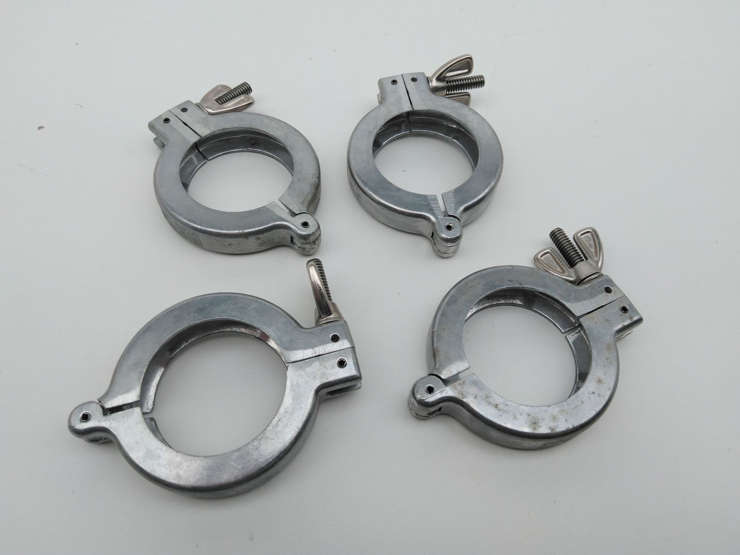 Nor-Cal Products NW-40 / KF-40 Vacuum Hinge Clamps, Aluminum - Lot of 4