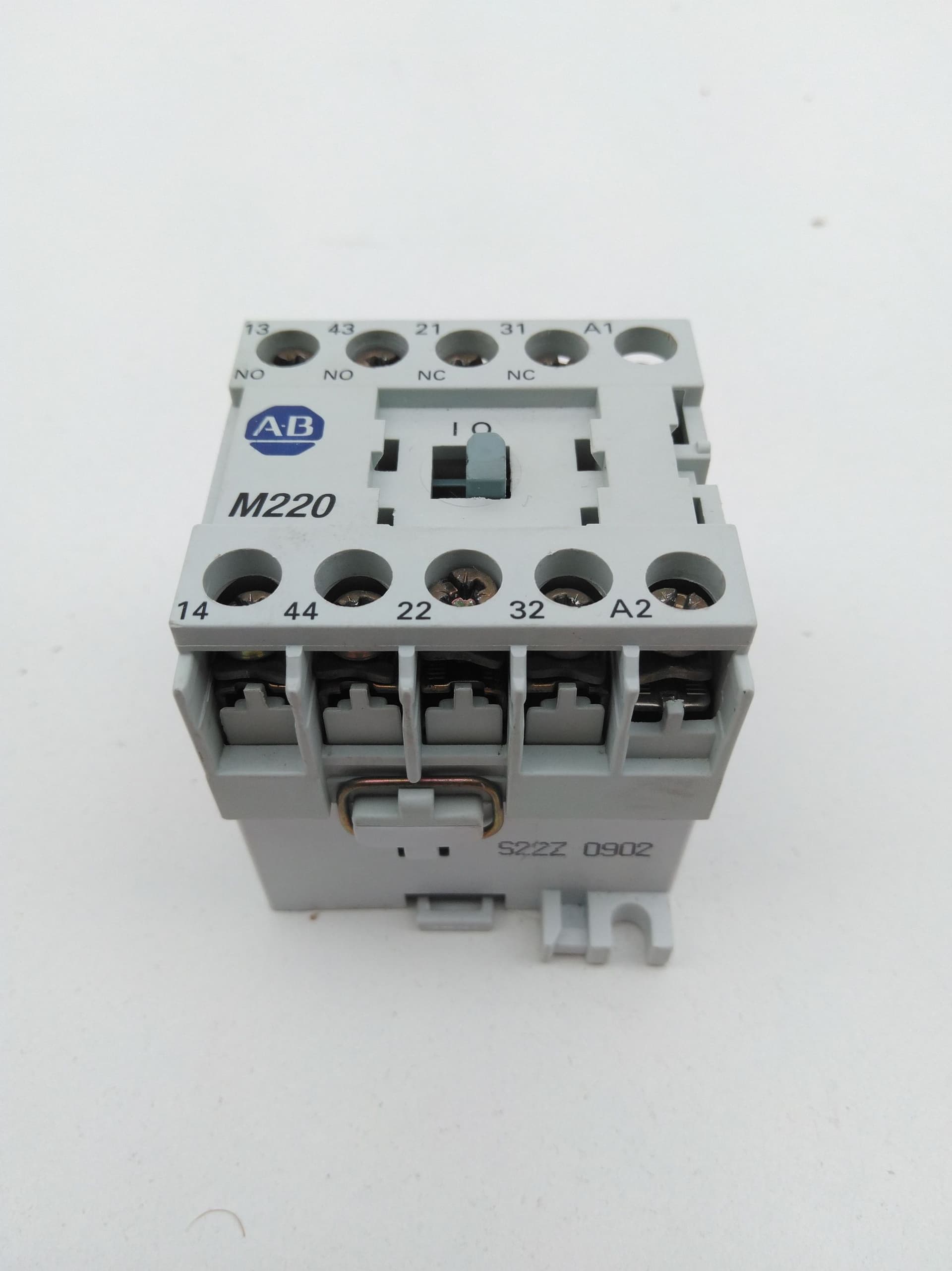 Allen-Bradley 700DC-M220* Ser A Mini Control Relay, 24VDC Coil