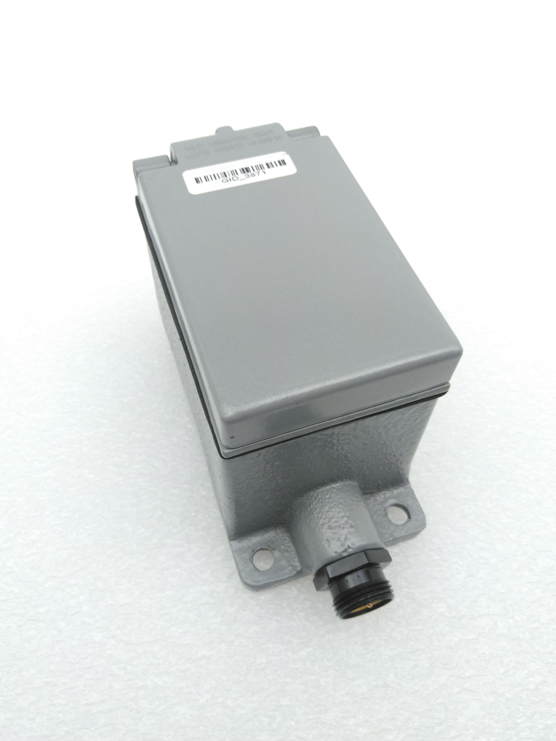 Hubbell Killark FD-1M Weatherproof Box, w/Cover &15A, 125v GFI Recp.