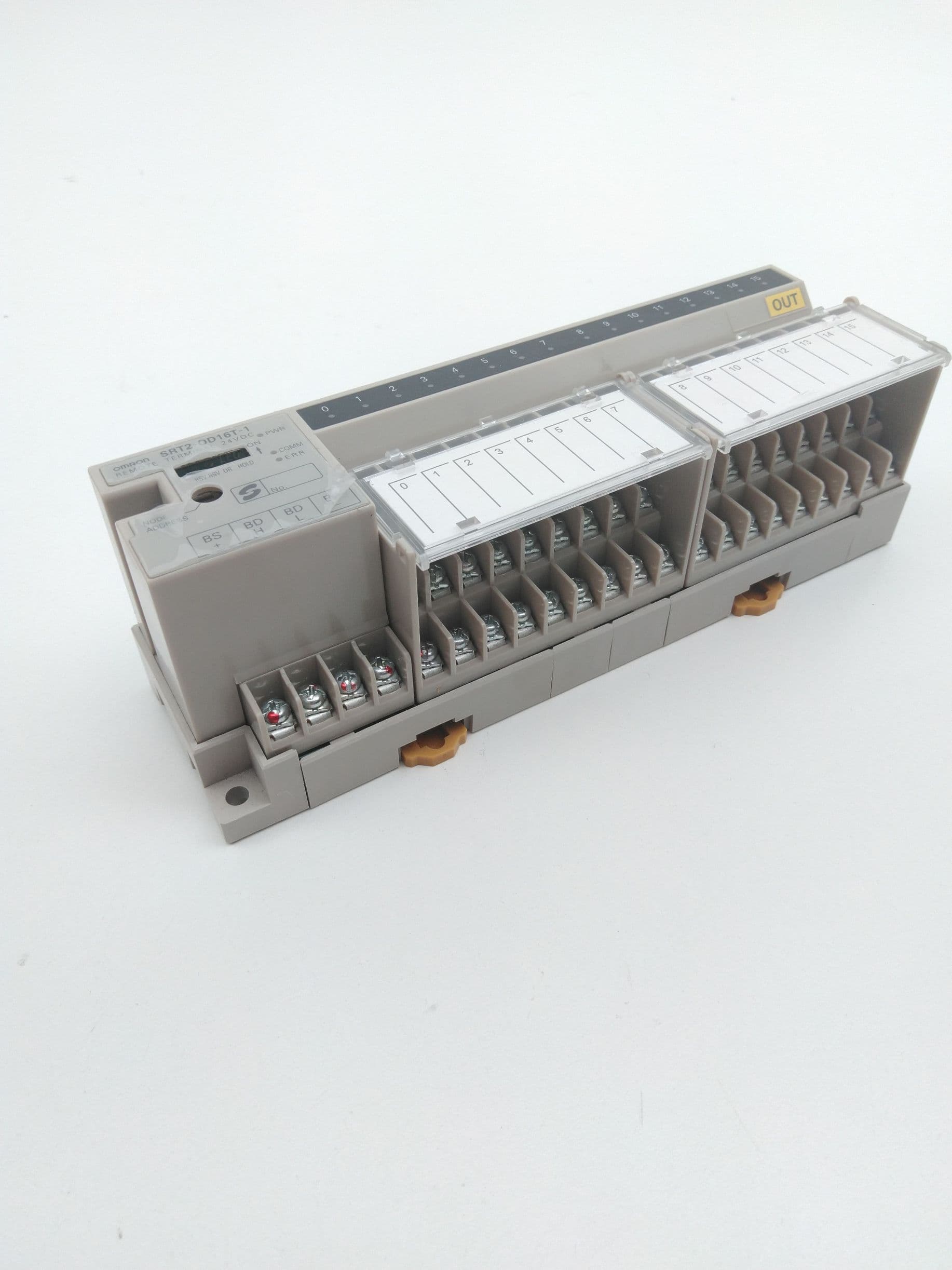 Omron SRT2-OD16T-1 Remote Terminal Module, 16 Outputs, 3-Tier Block, PNP, 24VDC