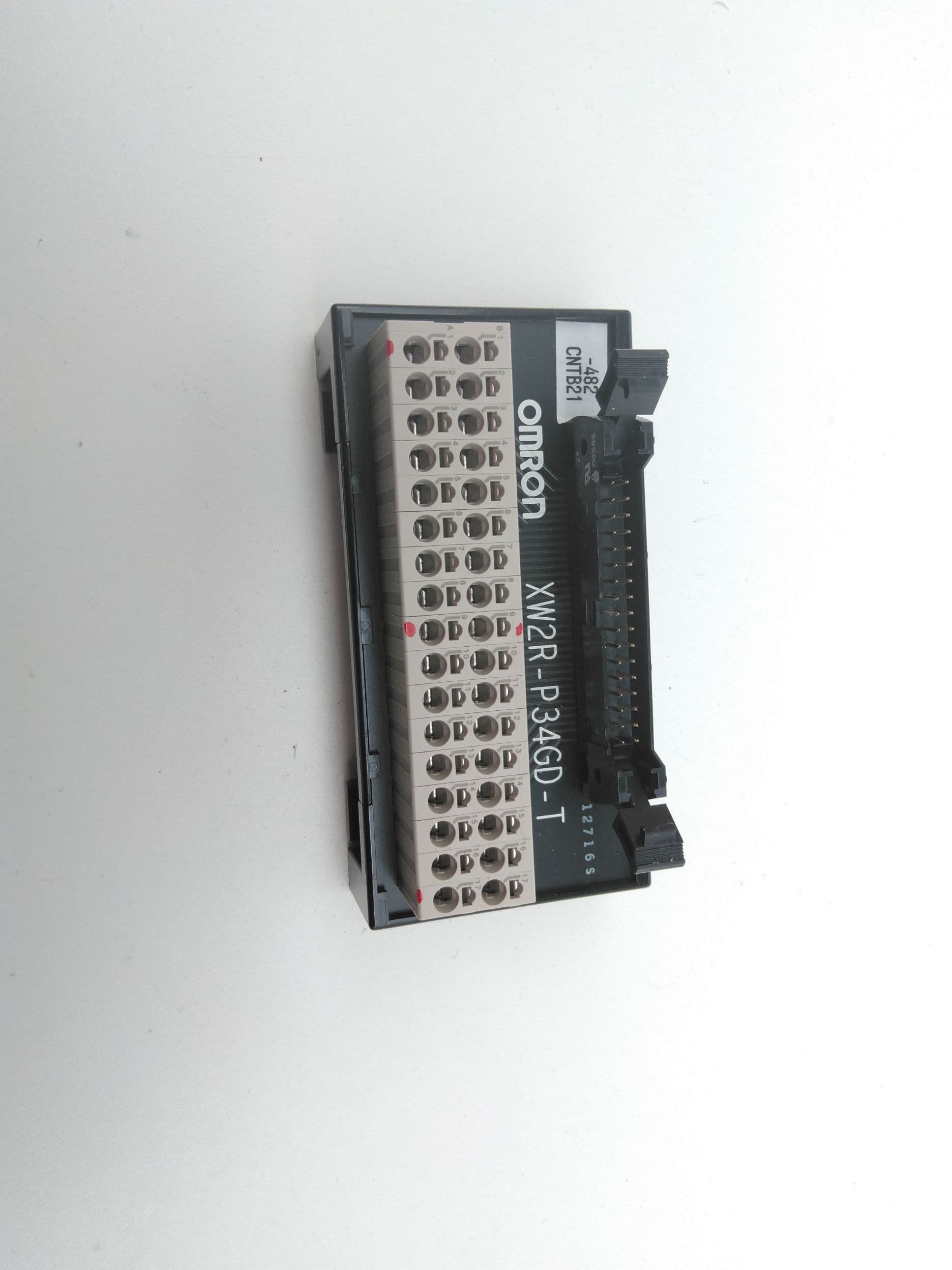 Omron XW2R-P34GD-T Conversion Connector Terminal Block, 1A, 125VAC/24VDC
