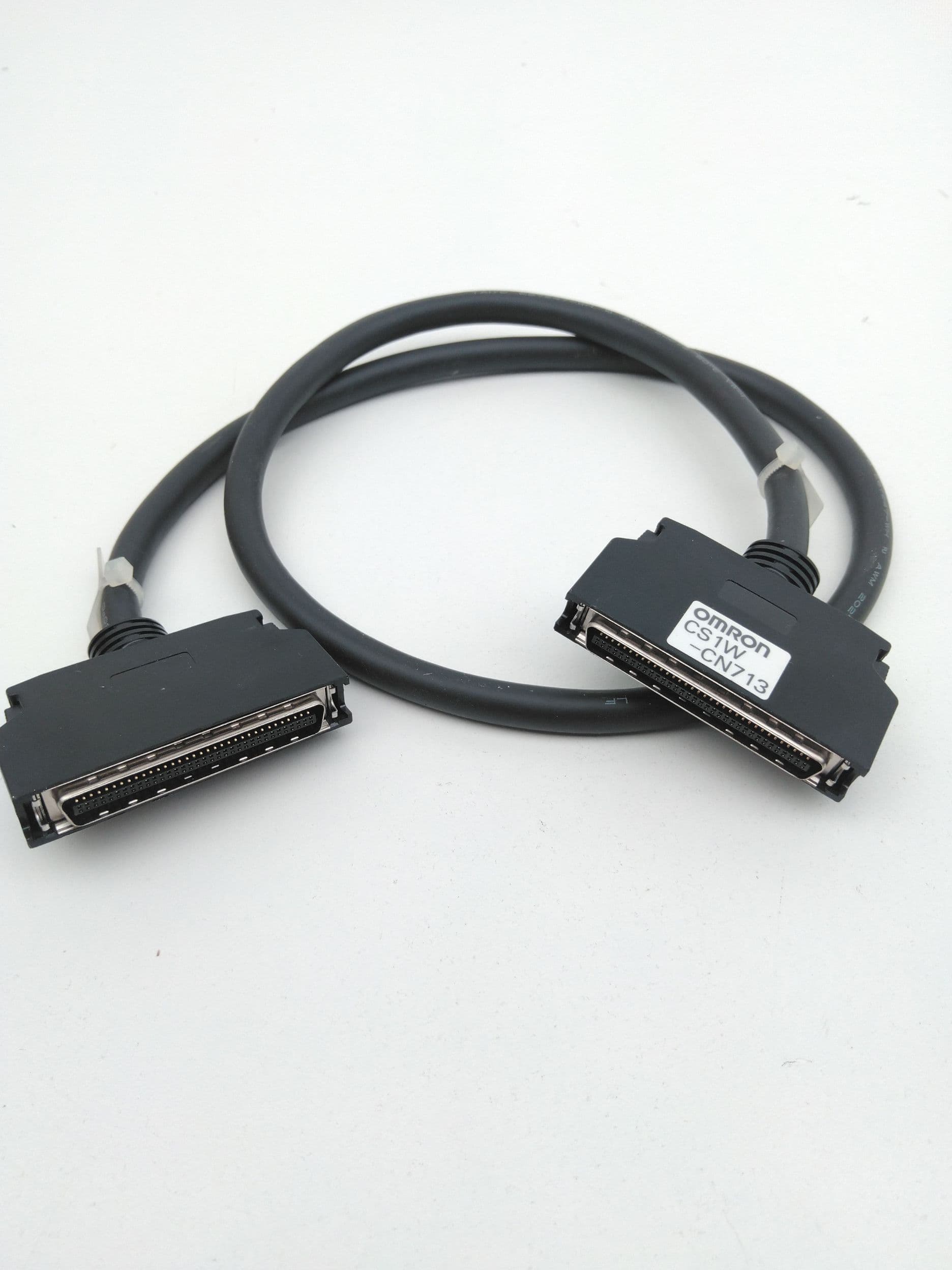 Omron CS1W-CN713 I/O Expansion Rack Connecting Cable for NJ/CJ/CS-Series, 70cm