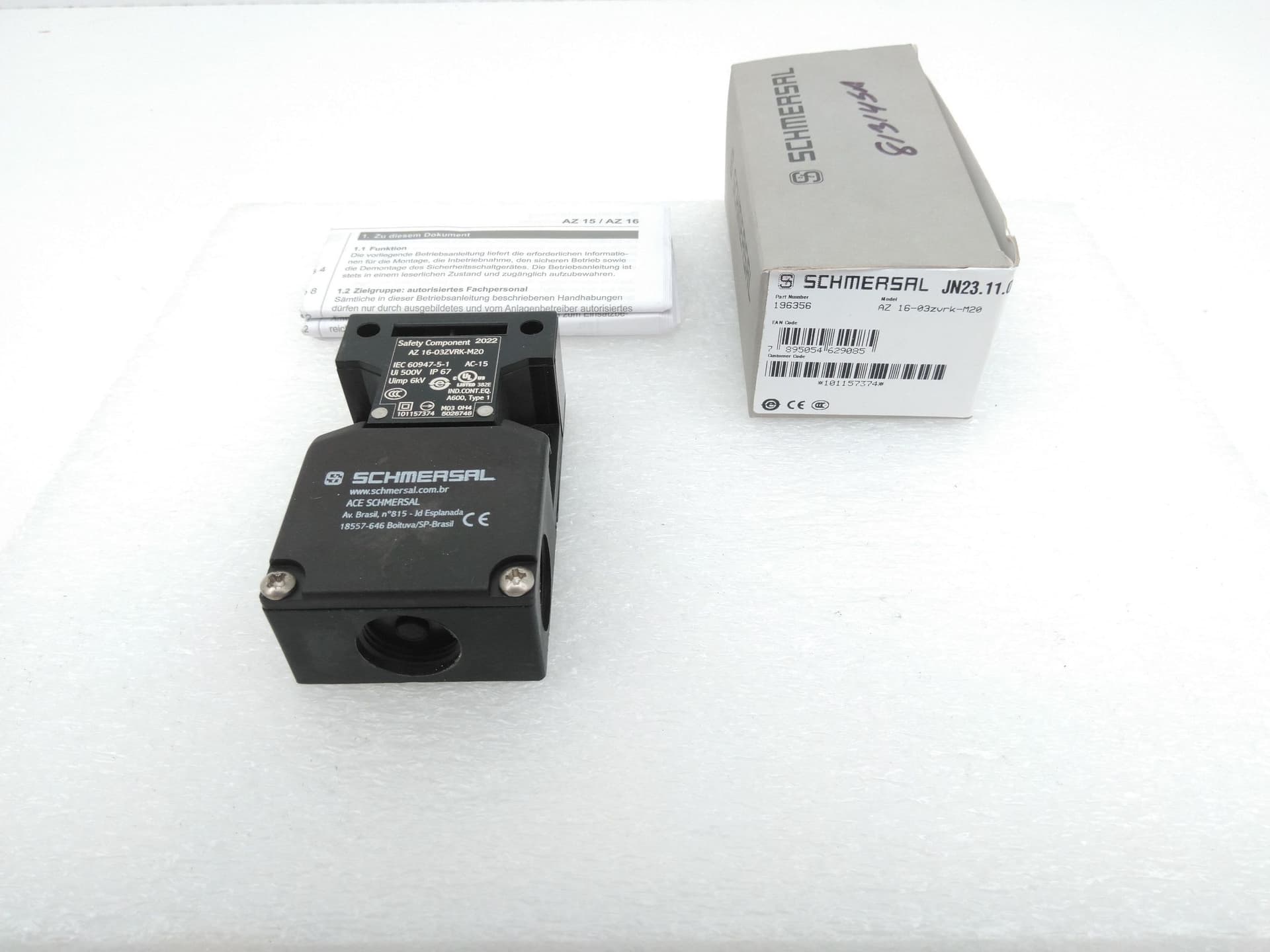Schmersal AZ16-03ZVRK-M20 Safety Interlock Switch, 230VAC, 4A, 3NC, 196356