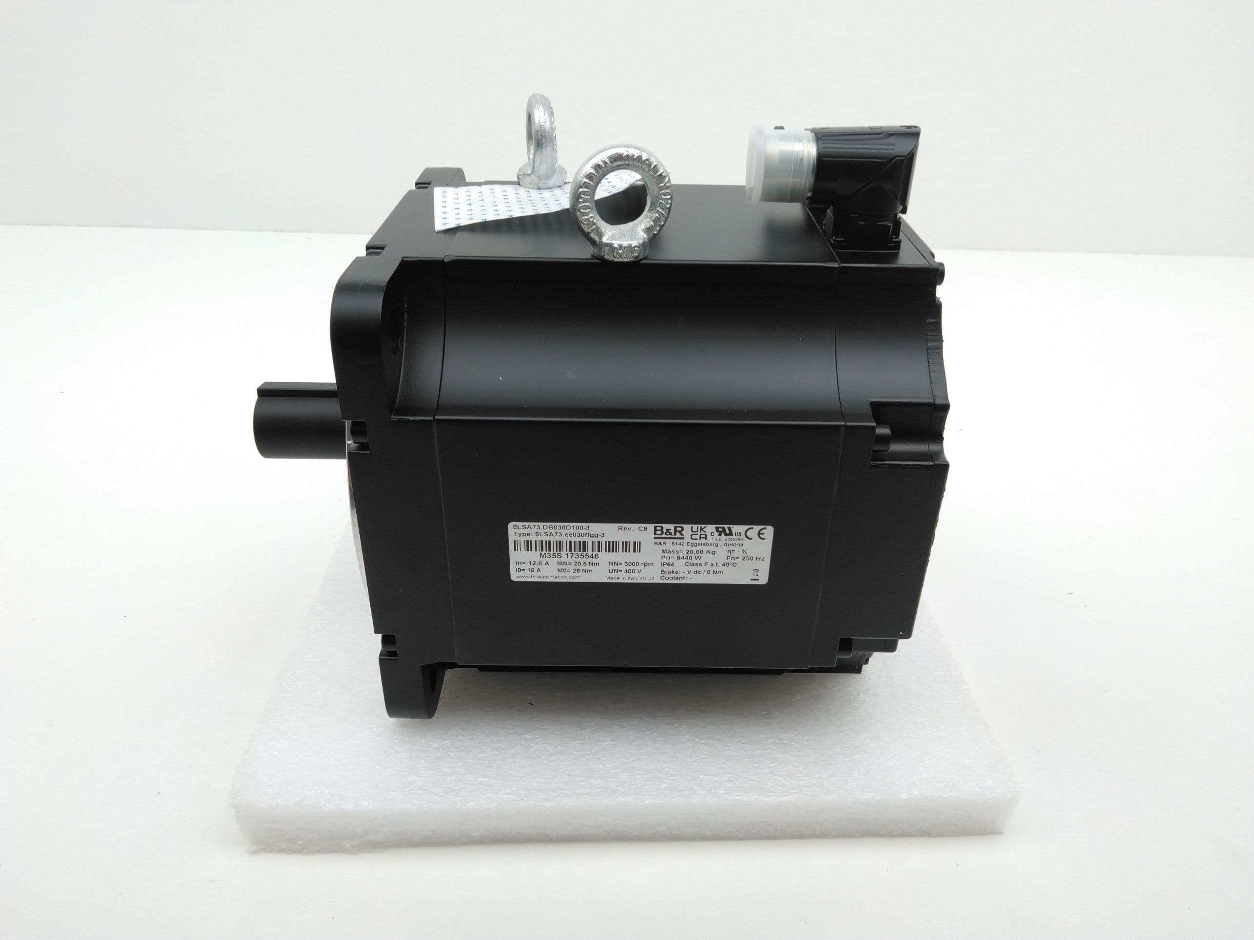 B&R 8LSA73.DB030D100-3 Synchronous Motor 3,000RPM 26Nm 560VDC 12.58A 5P Rev. C8