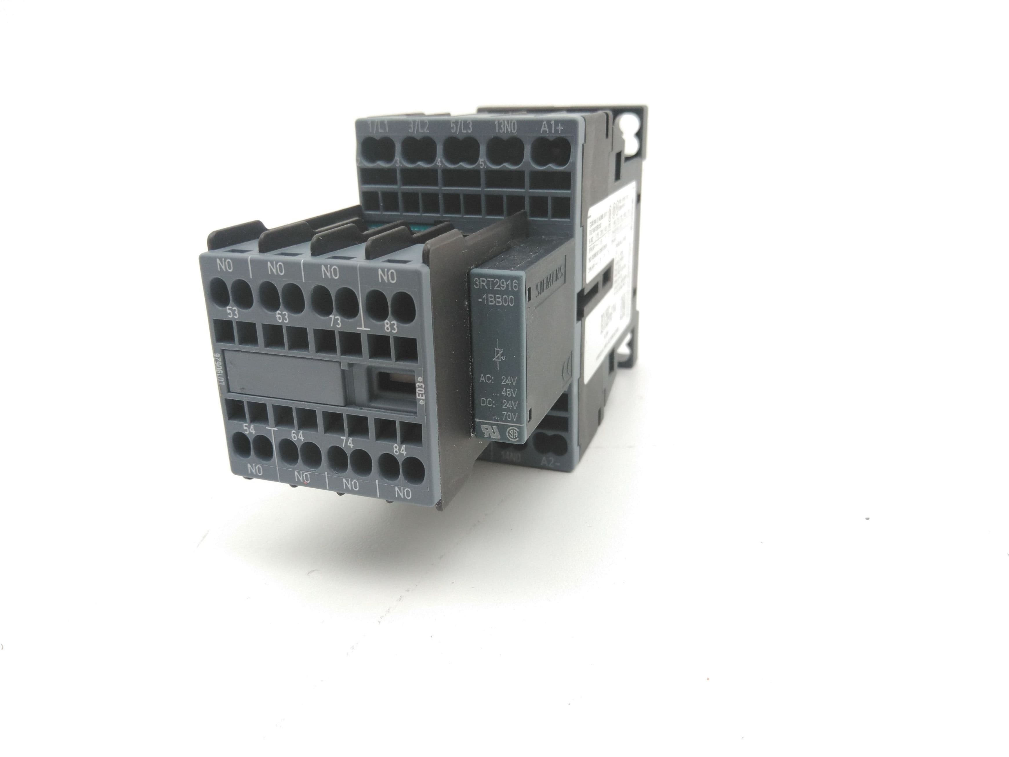 Siemens 3RT2015-2BB41 Contactor w/ 3RH2911-2XA40-0MA0, 3RT2916-1BB00