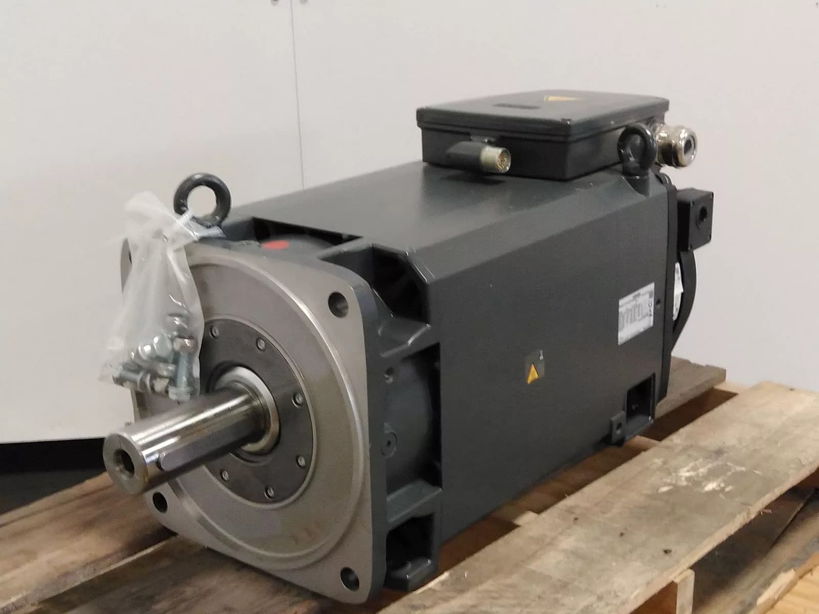 Siemens 1PH8137-1MD03-2BA1 SIMOTICS M Compact Asynchronous Motor