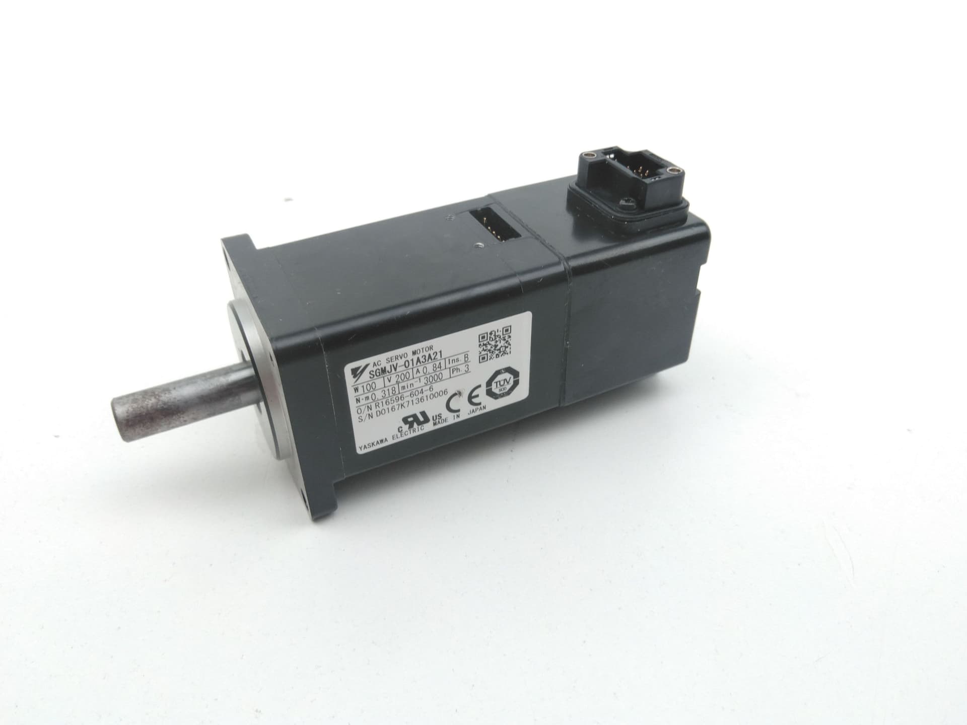 Yaskawa SGMJV-01A3A21 AC Servo Motor, .84A, 200VAC, 100W, 3Ph