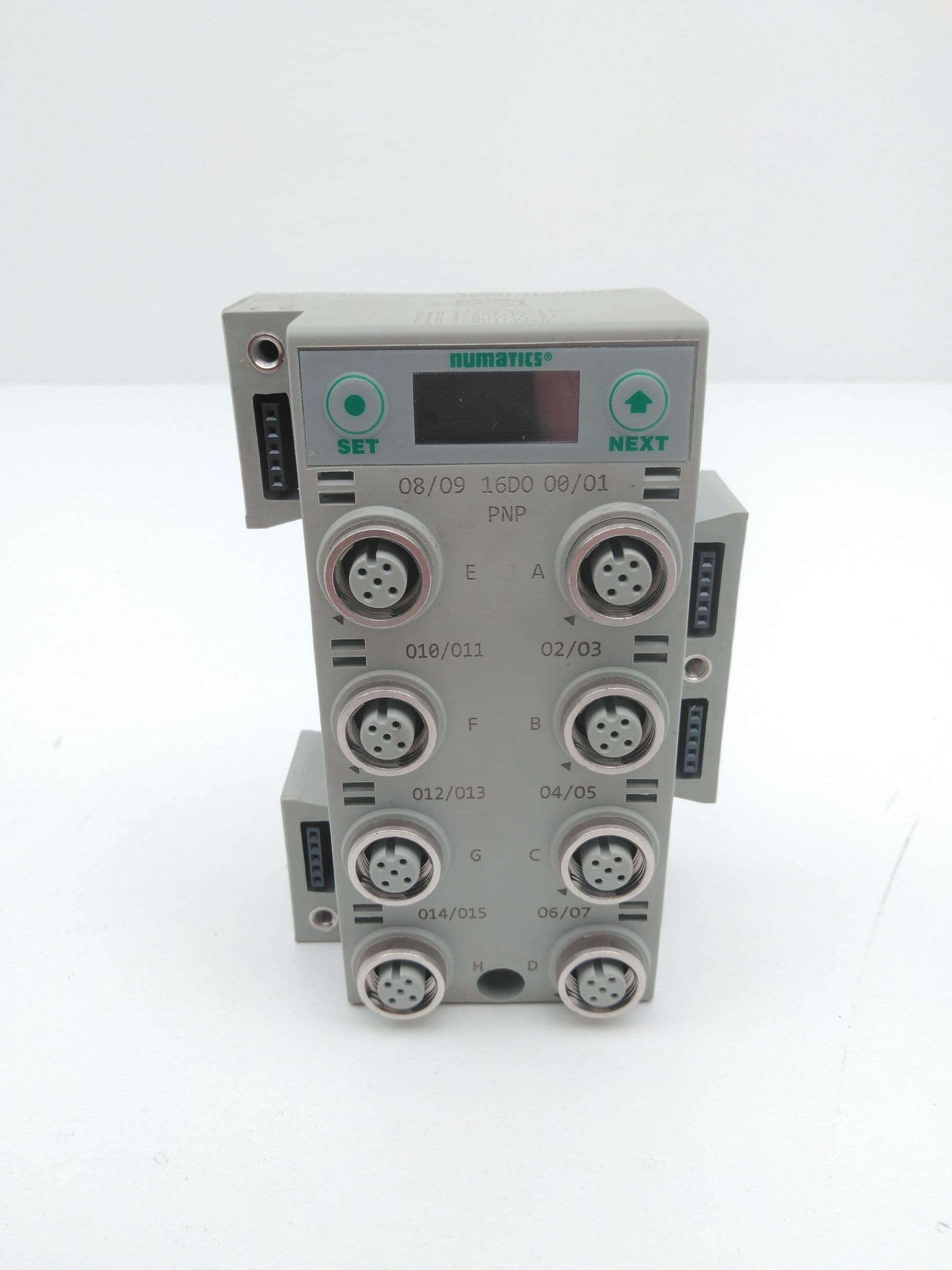 Numatics 240-207 I/O Module 16 PNP Outputs M12 Connector G3 Series