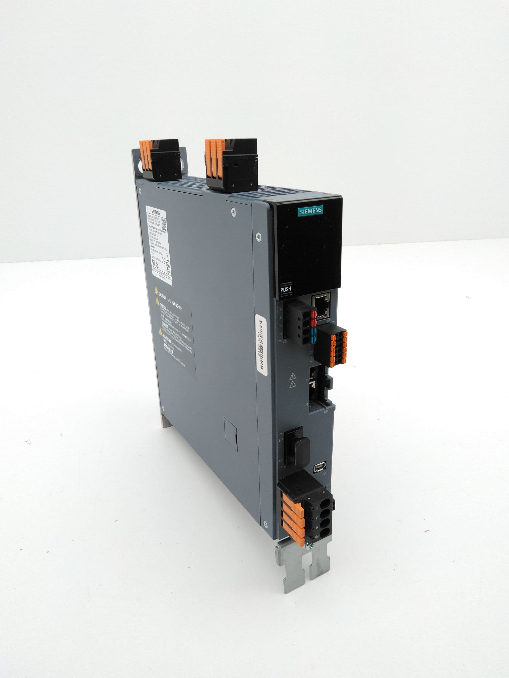 Siemens 6SL3210-5HE10-8UF0 SINAMICS S210 Servo Drive 200-480V, 1.6A, 3Ph, 0.4KW
