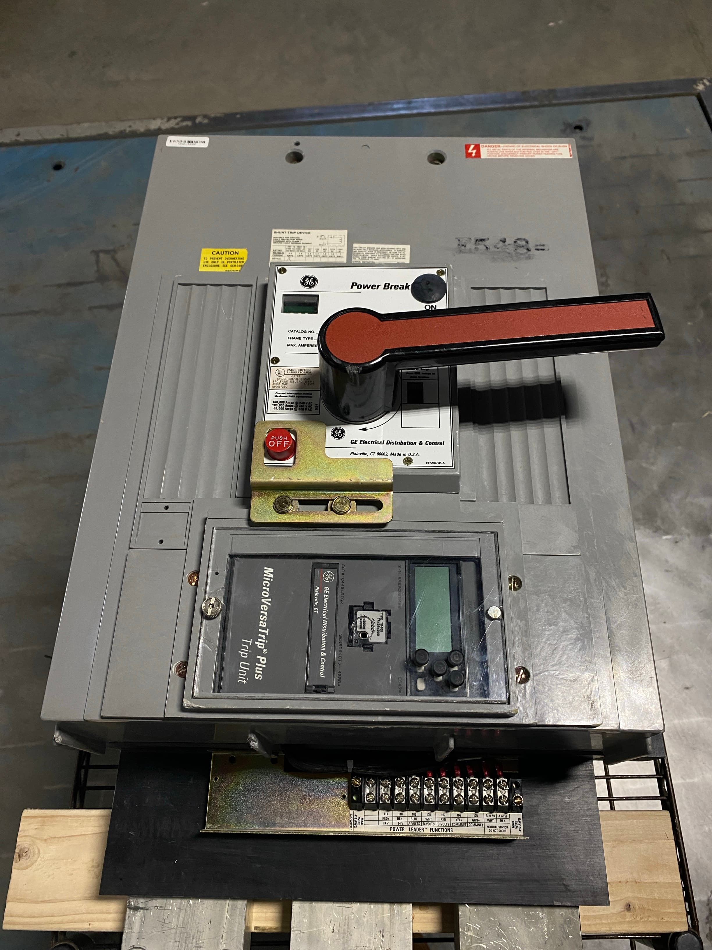 GE TP4040TR Circuit Breaker 4000A 100kA@480V w/GE C440LSIGR MicroVersaTrip Plus