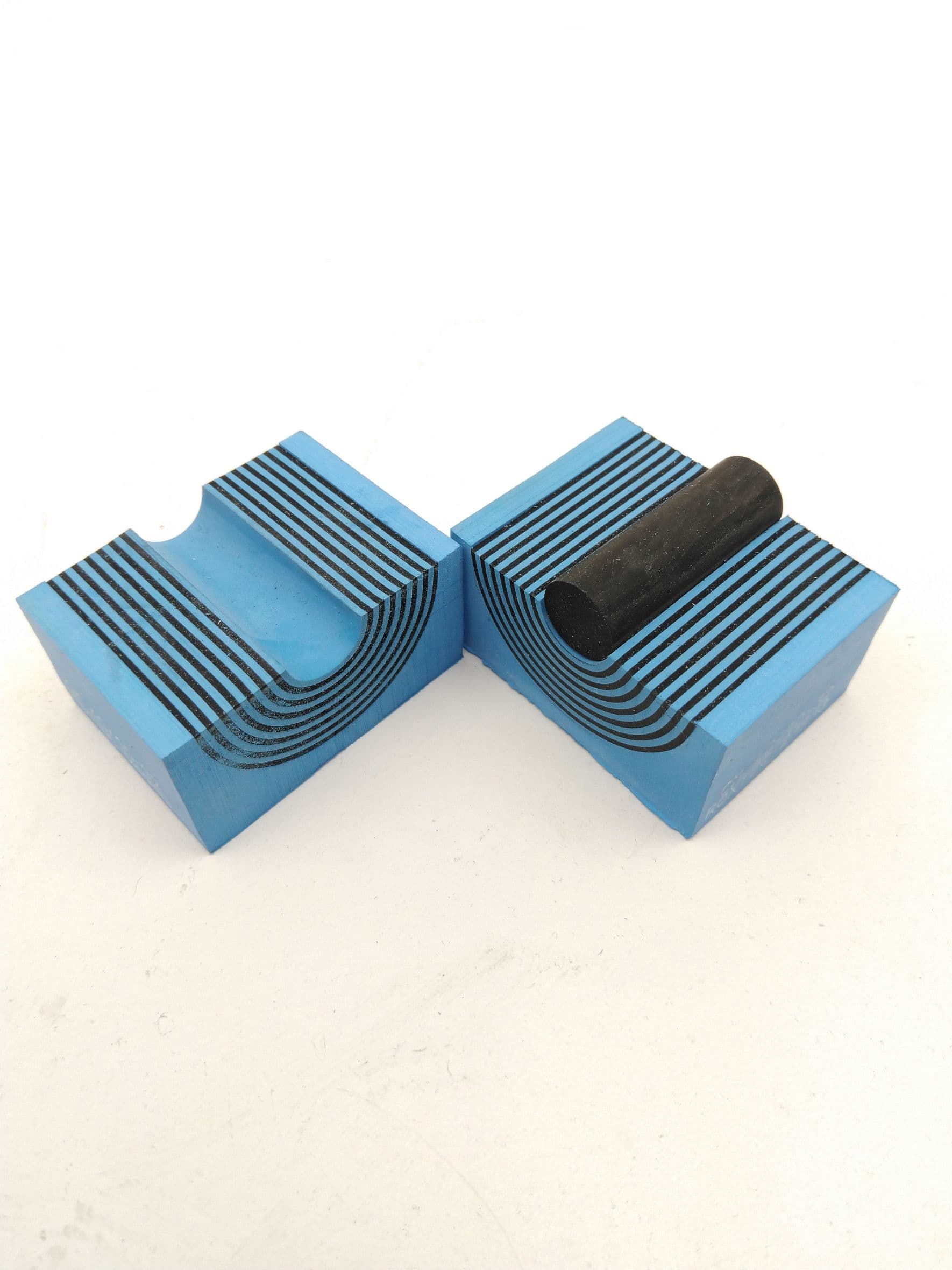 Roxtec C000140101000 CM 40/10-32 CM Multi-Diameter Cable Entry Module