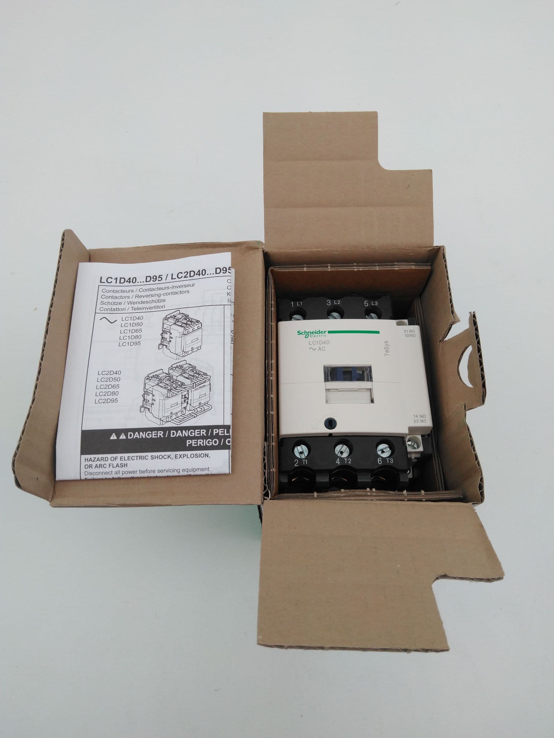 Schneider Electric LC1D40Q7 TeSys Contactor, 40Amp, 3 Pole, 460VAC, 30HP