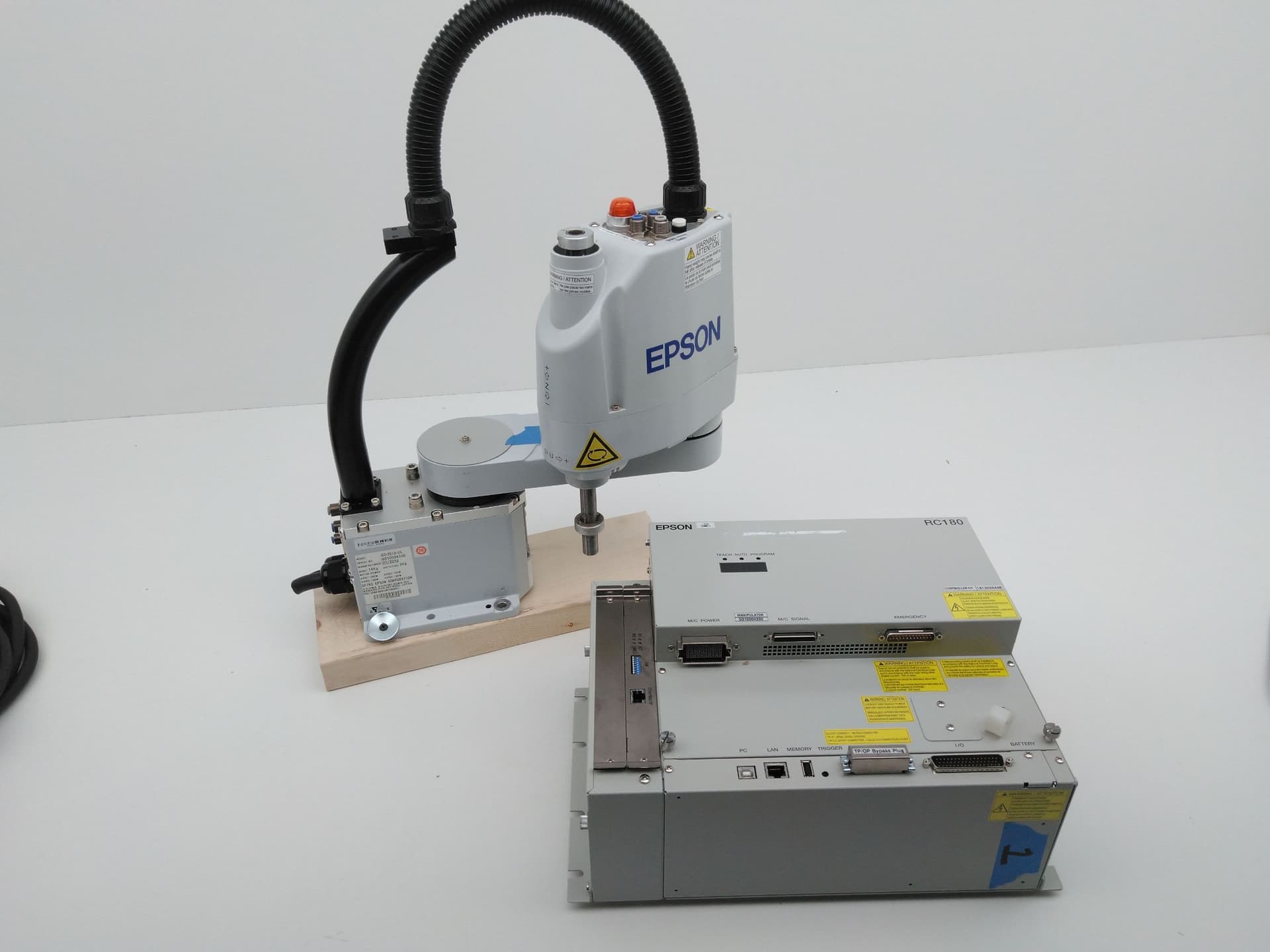 Seiko Epson G3-351S-UL SCARA Robot 350mm Arm with RC180 Controller - No Cables