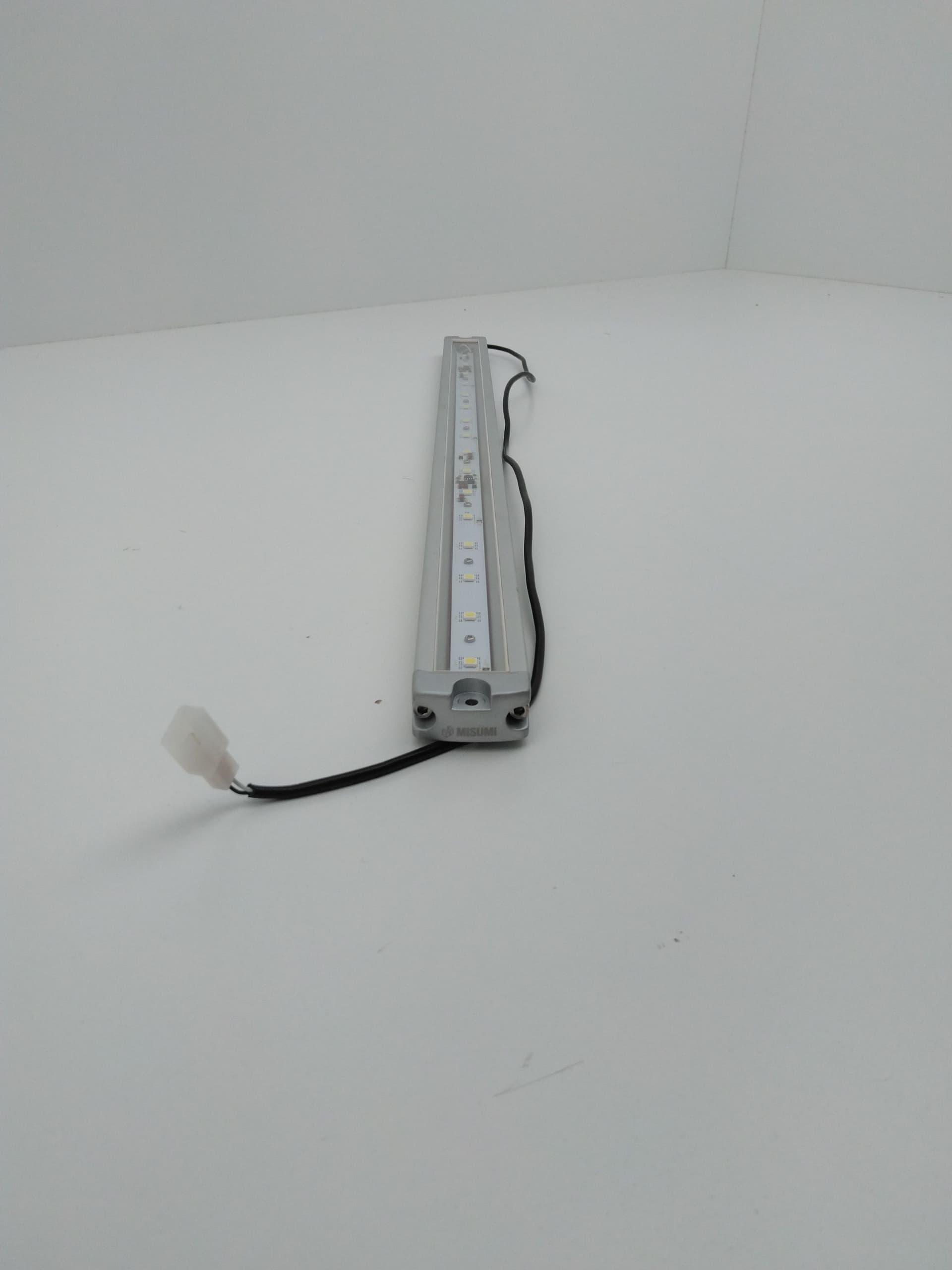 Misumi LEDST665-W LED Line Light Bar, 26.5” , 24VDC, 21.6W