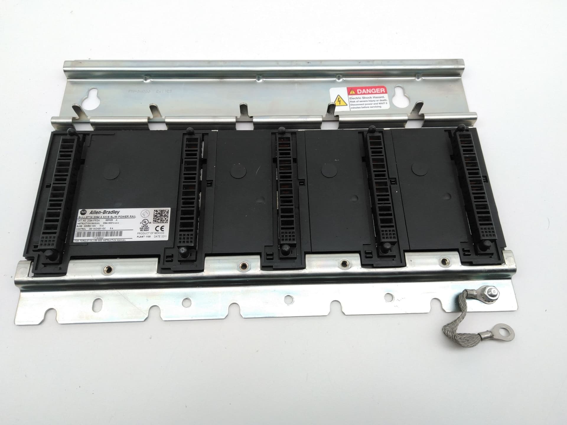 Allen-Bradley 2094-PRS4 Kinetix 6000 Power Rail, Slim, 230V/460V, 4 Axis, Ser A