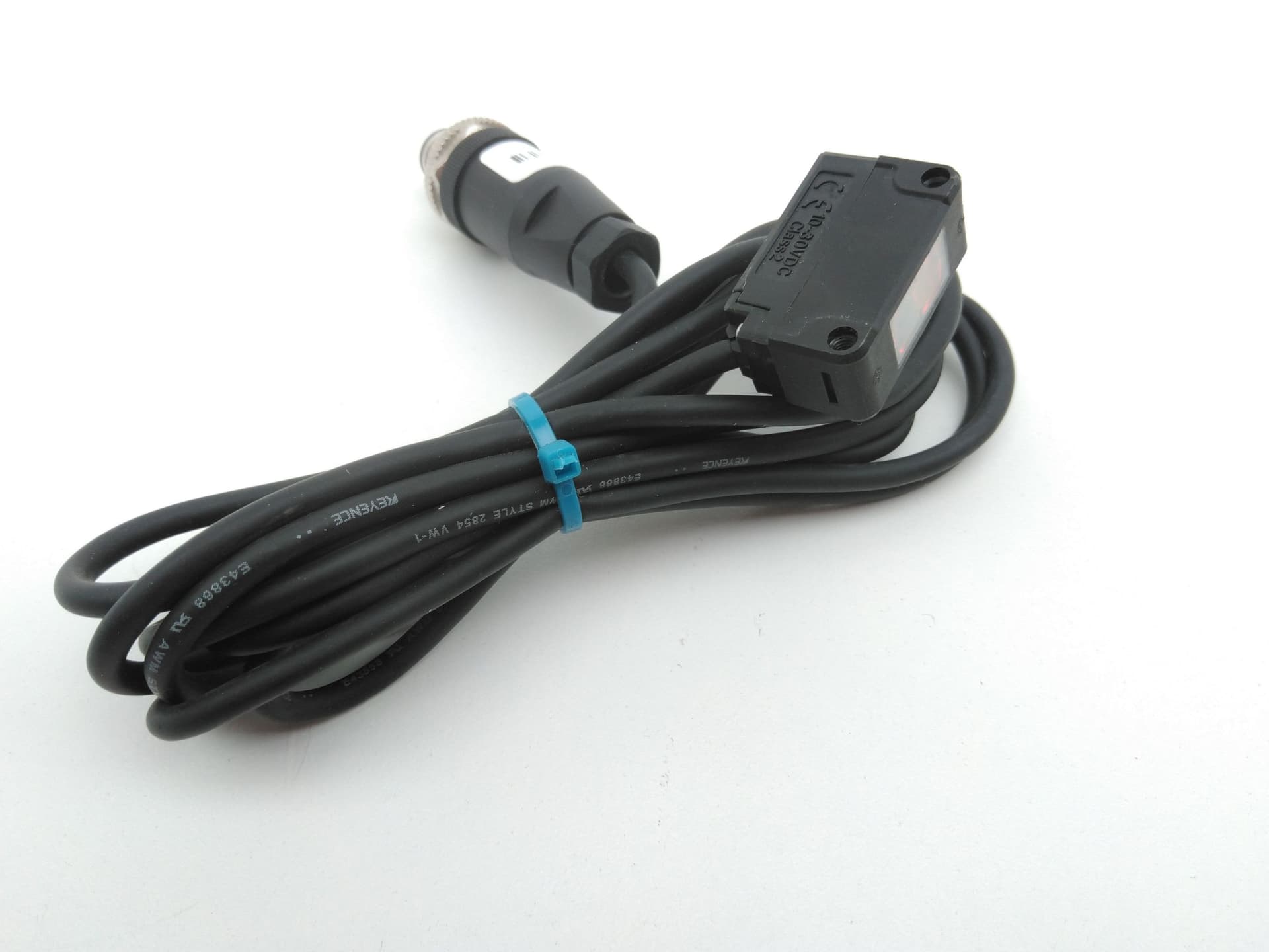 Keyence PZ-G42P Photoelectric Sensor, PNP, 10-30VDC