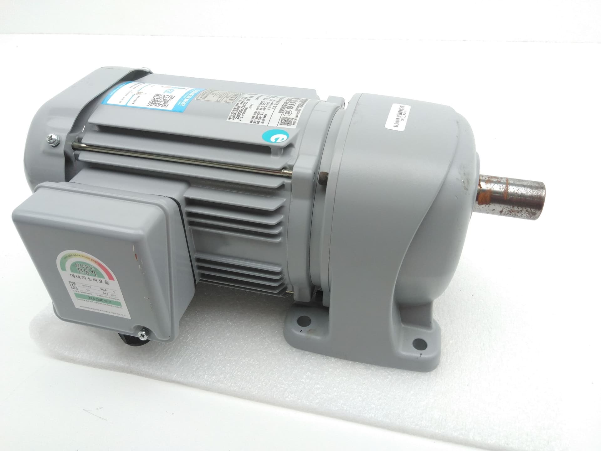 Nissei Corp GTR G3L28N5-MD08TNNTN 3-Phase Induction GearMotor 5:1 Ratio