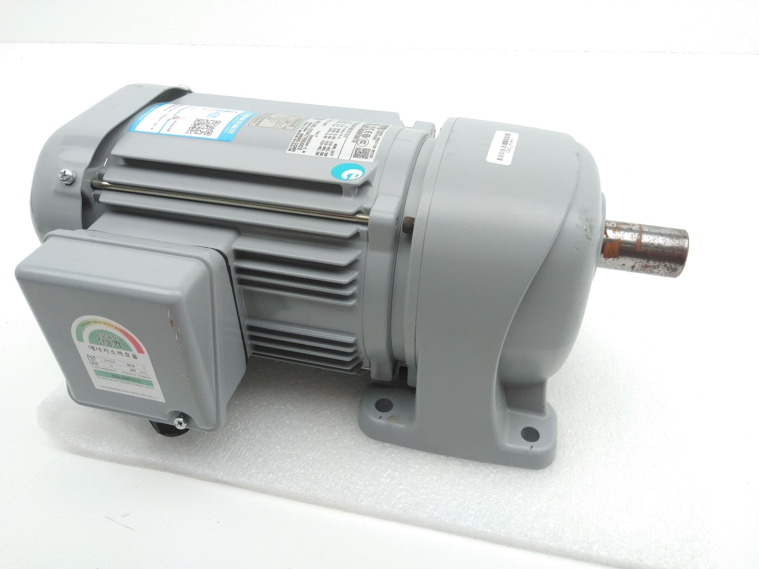 Nissei Corp GTR G3L28N5-MD08TNNTN 3-Phase Induction GearMotor 5:1 Ratio