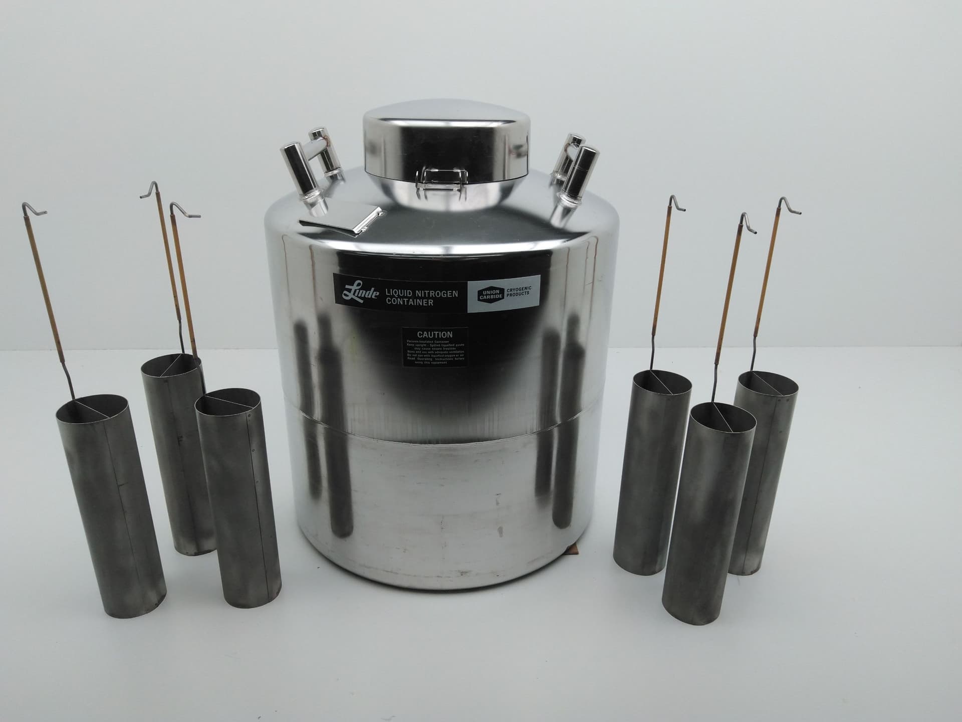 Linde LR-25-6 25L Cryogenic Dewar with Storage System