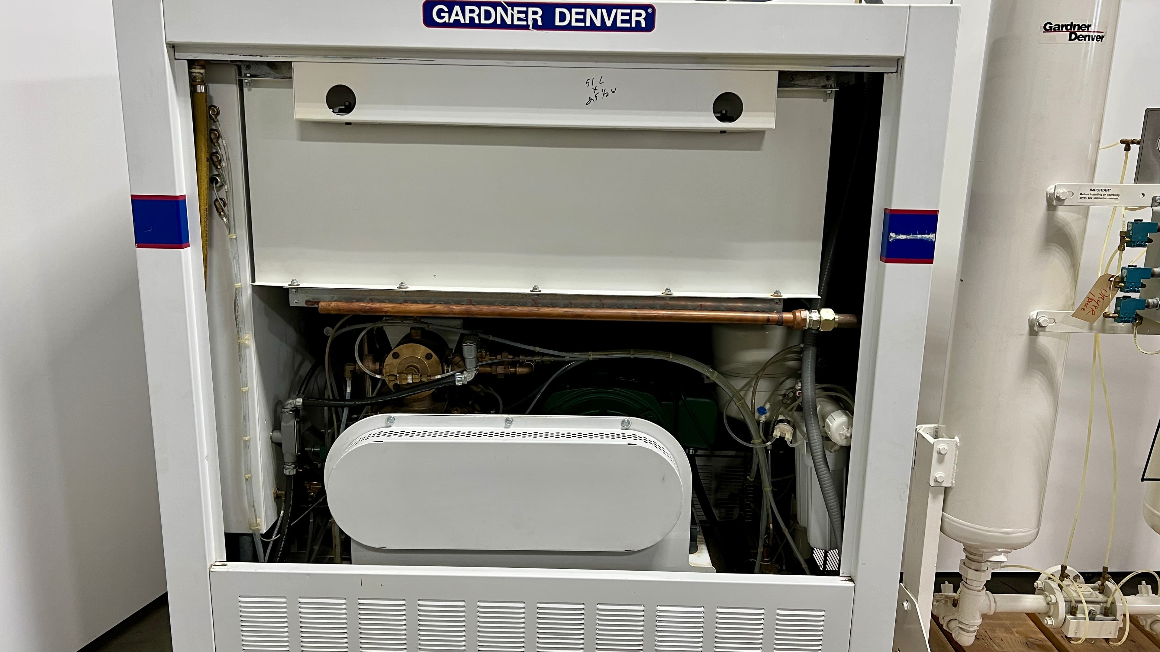 Gardner Denver 300EWC753 Twistair Rotary Screw Air Compressor Water-Cooled 30HP