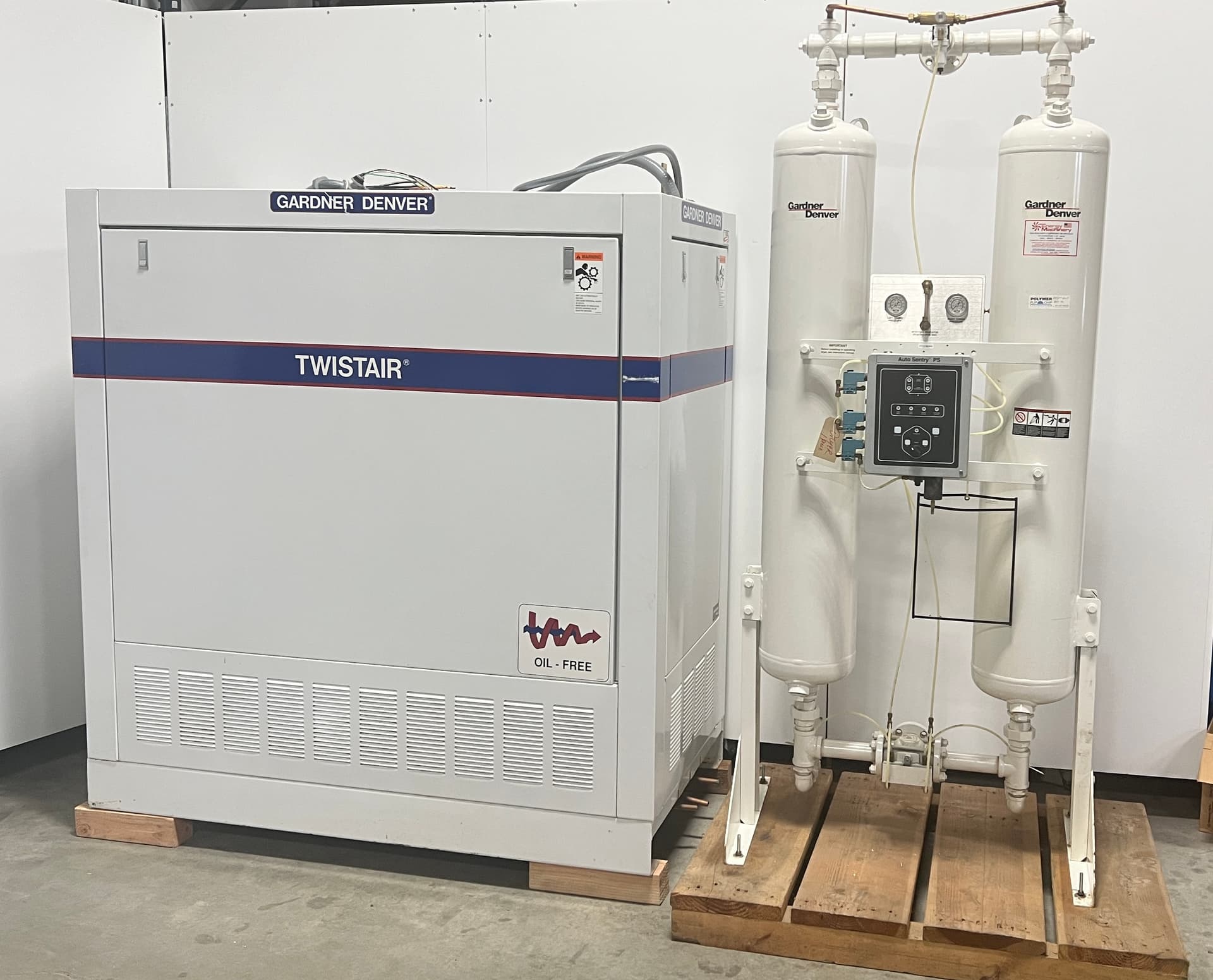 Gardner Denver 300EWC753 Twistair Rotary Screw Air Compressor Water-Cooled 30HP