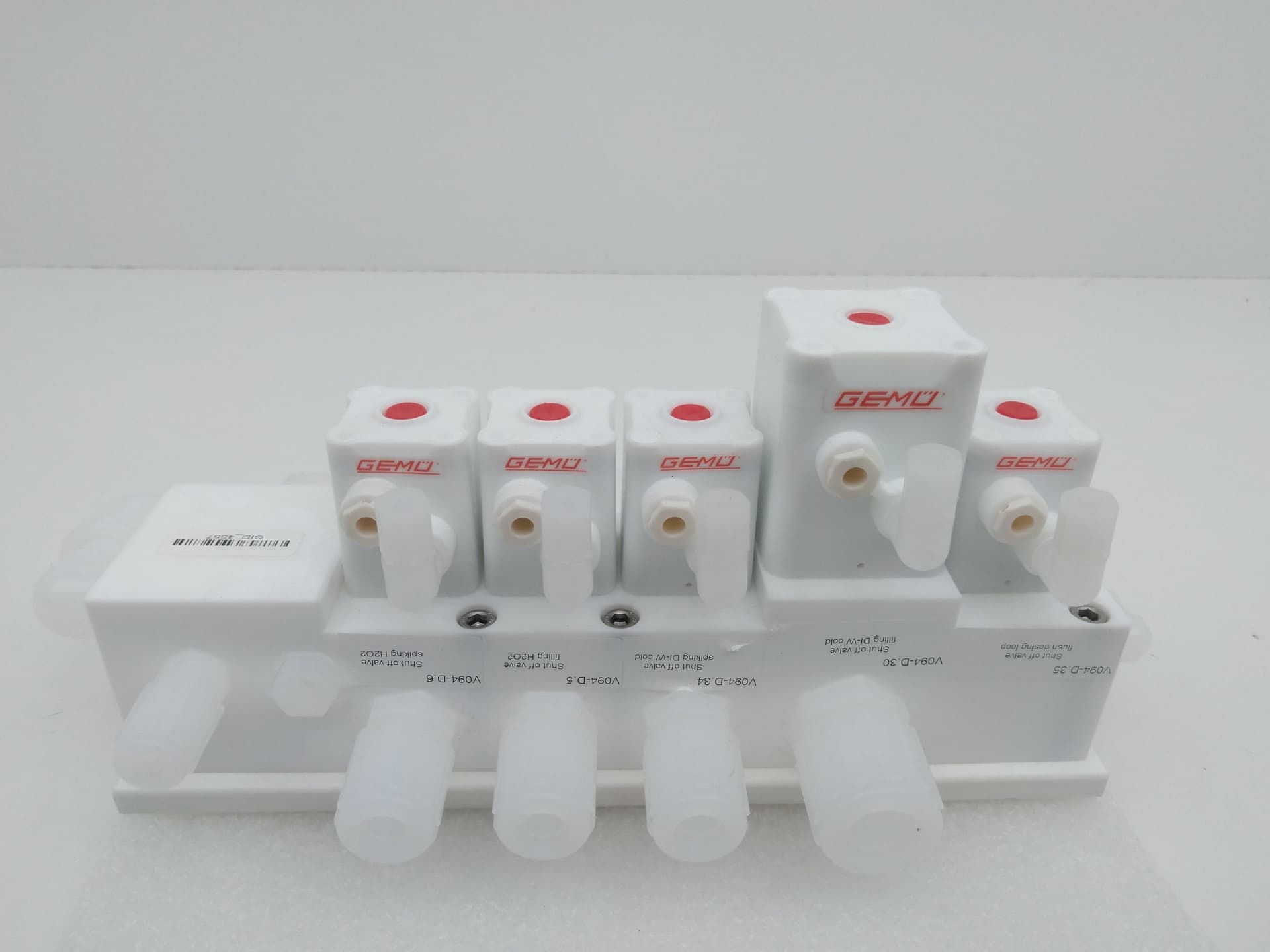 GEMU PC50M 08-05 iComLine Multi-Port-Valve Manifold System, PTFE, 1/4, 1/2, 3/4