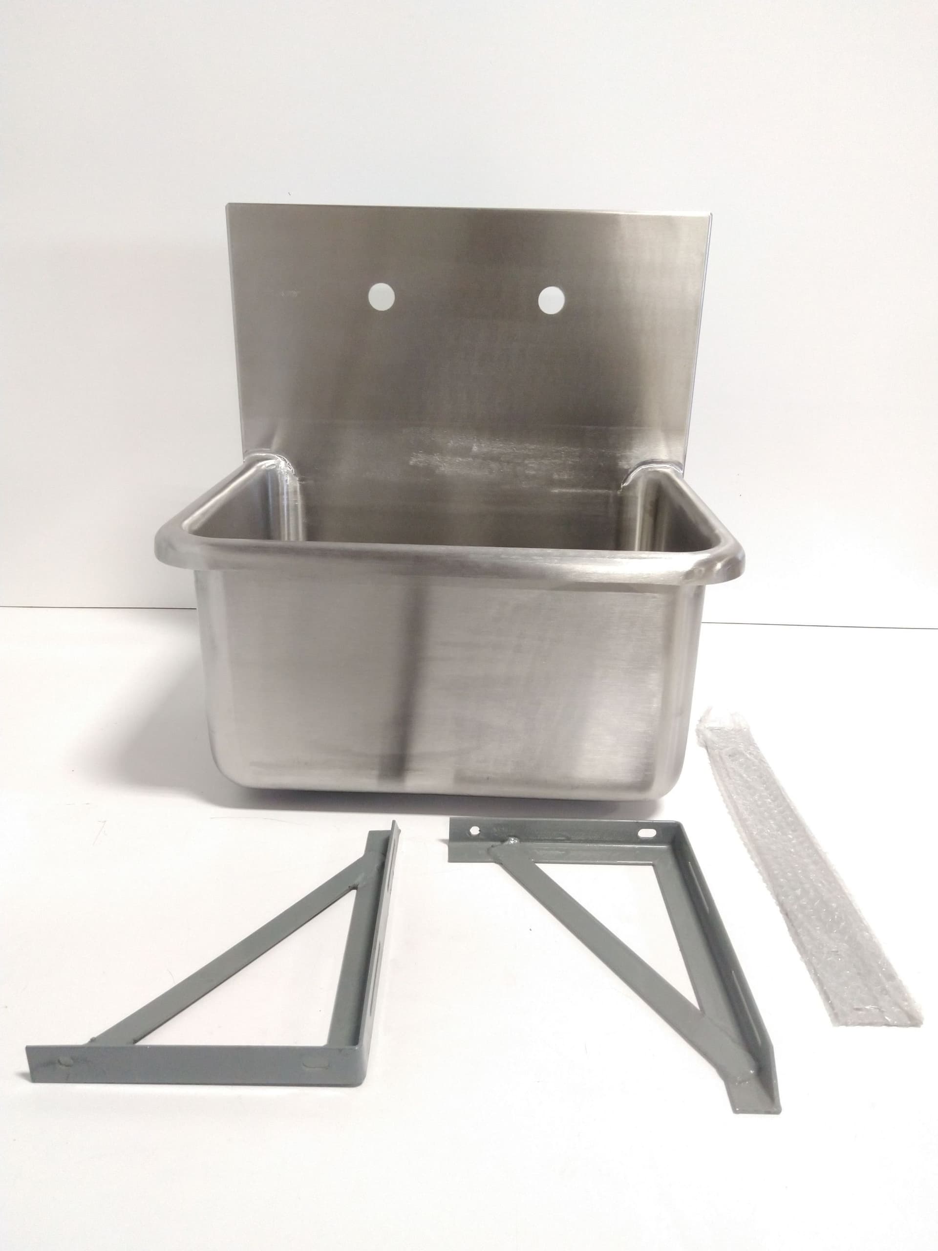 Elkay ESS200702 Service Sink 14Ga. SS Wall Hung 23" x18.5" x 12"