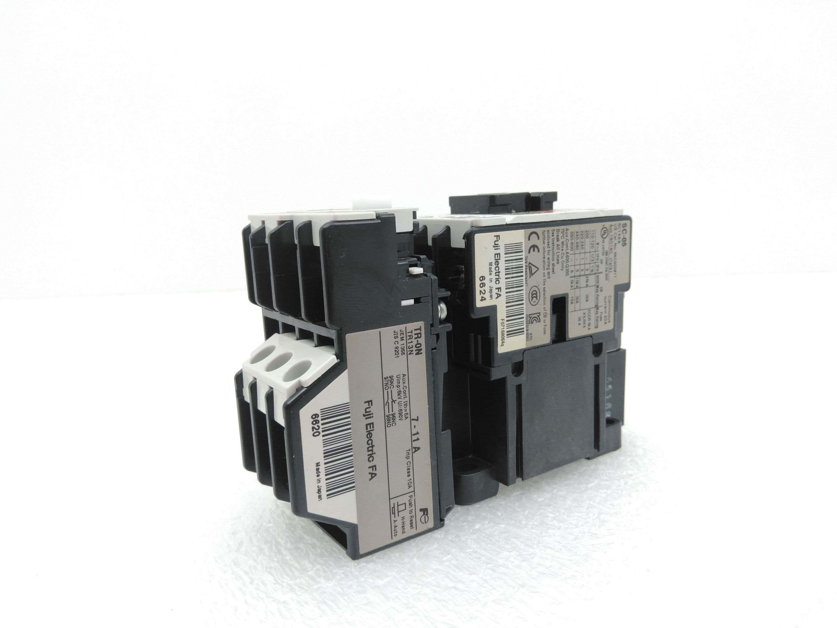 Fuji Electric SC-05 13 SC14AA 4NC0G0 11 Contactor w/TK-0N TR13E Overload 7-11A