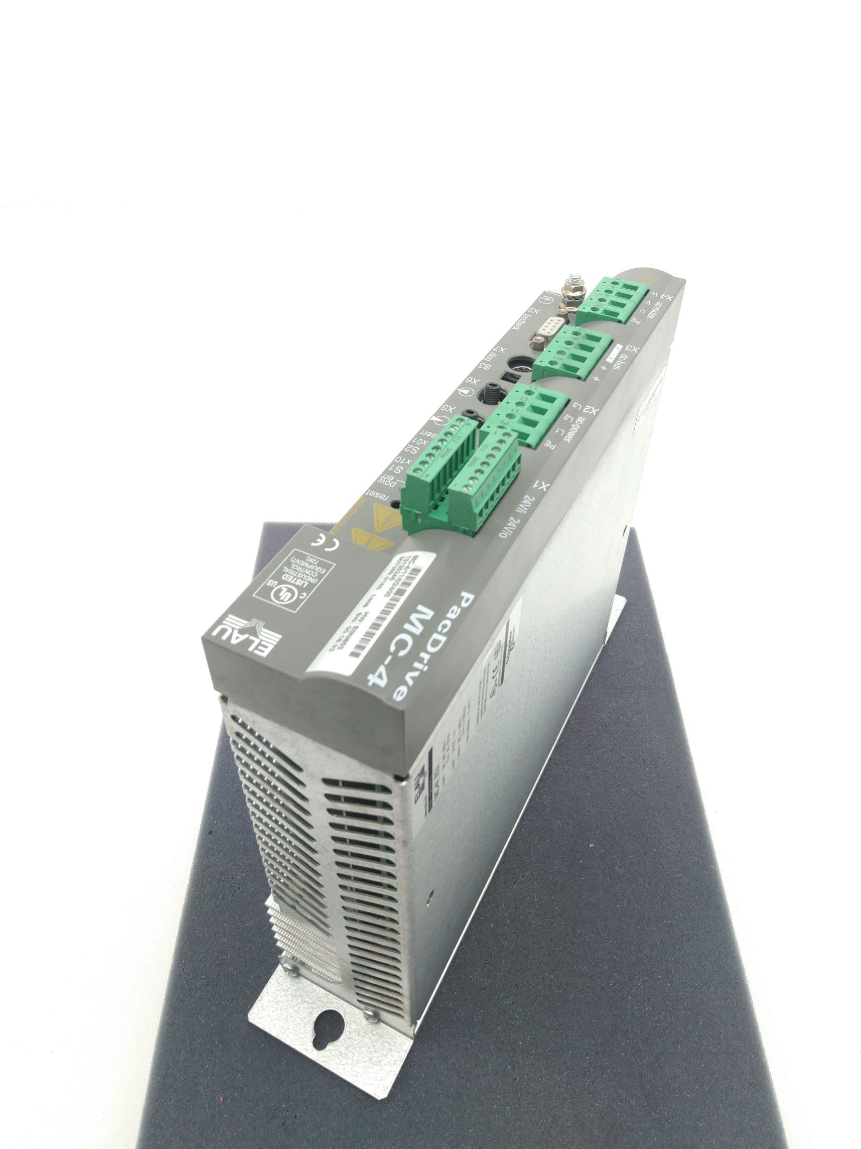 Schneider Electric ELAU 13130245 PACDrive MC-4/11/03/400 ServoDrive SW:00.16.32