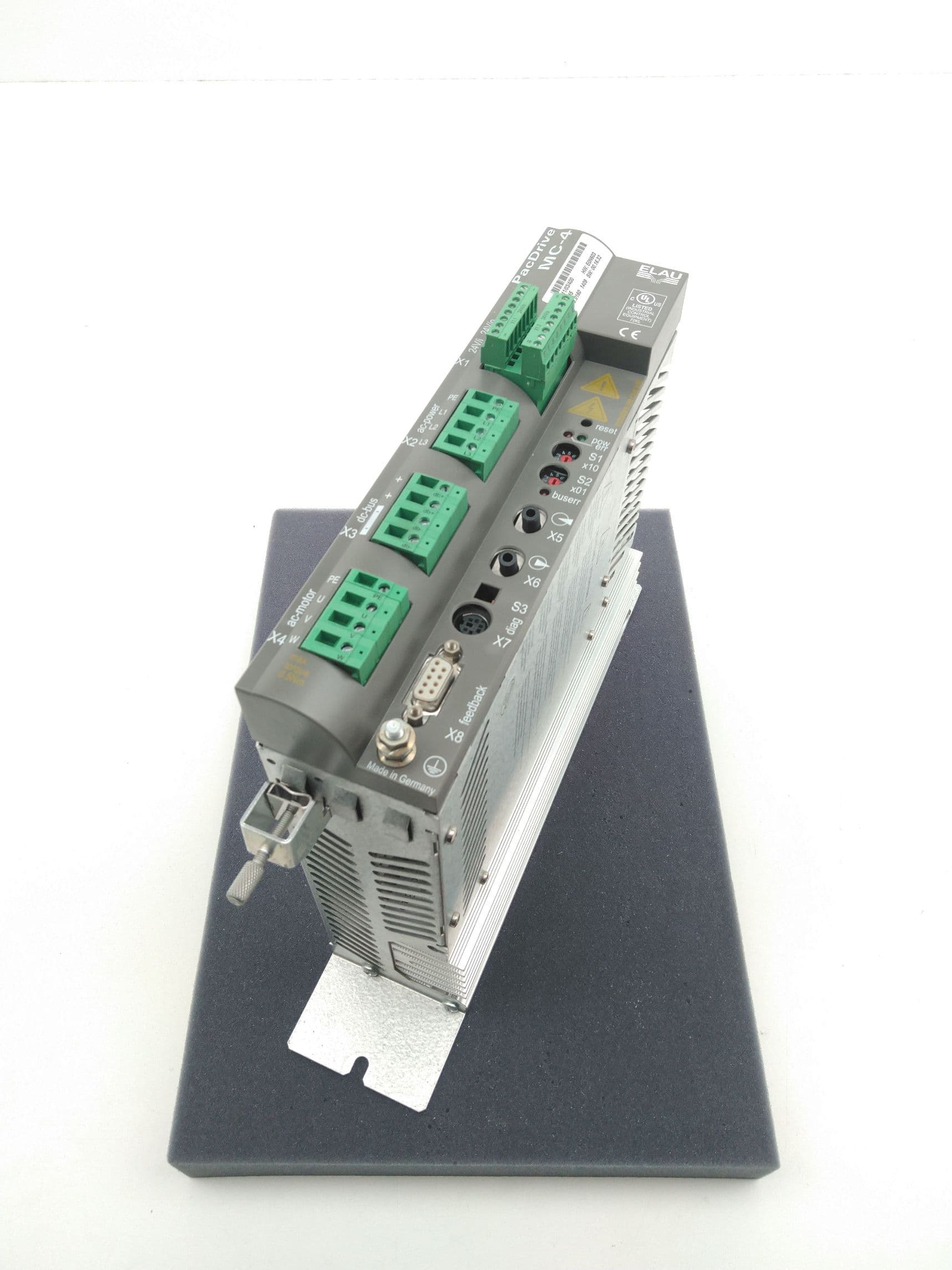 Schneider Electric ELAU 13130245 PACDrive MC-4/11/03/400 ServoDrive SW:00.16.32