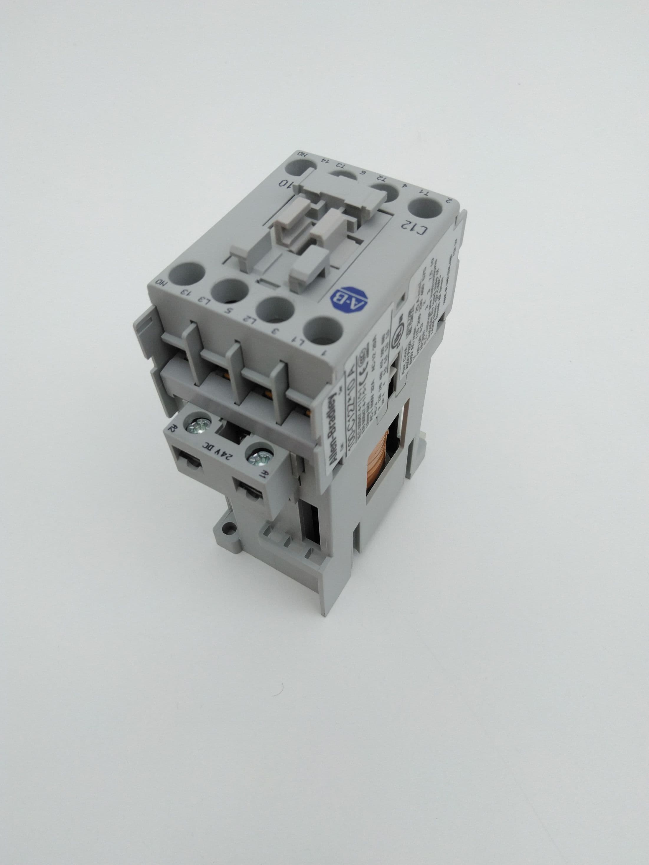 Allen-Bradley 100-C12Z*10 Contactor, Ser A, 24VDC Coil