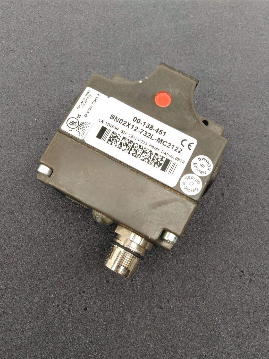 Euchner SN02X12-732L-MC2122 Proximity Switch, 12mm Spacing, M12 Connector