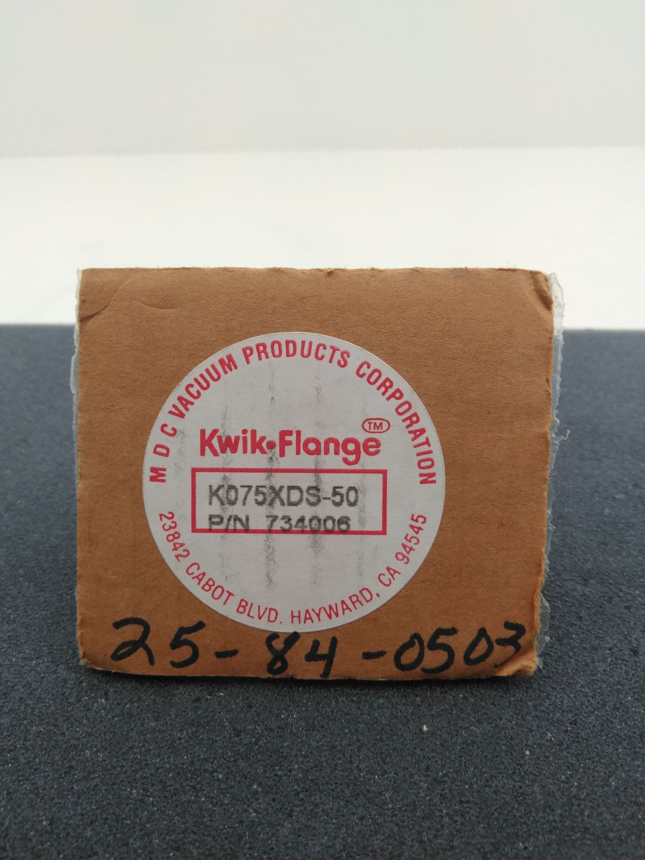 MDC 734006 Kwik-Flange Quick Disconnect Fitting, K075XDS-50, NW16 x 1/2" Tube