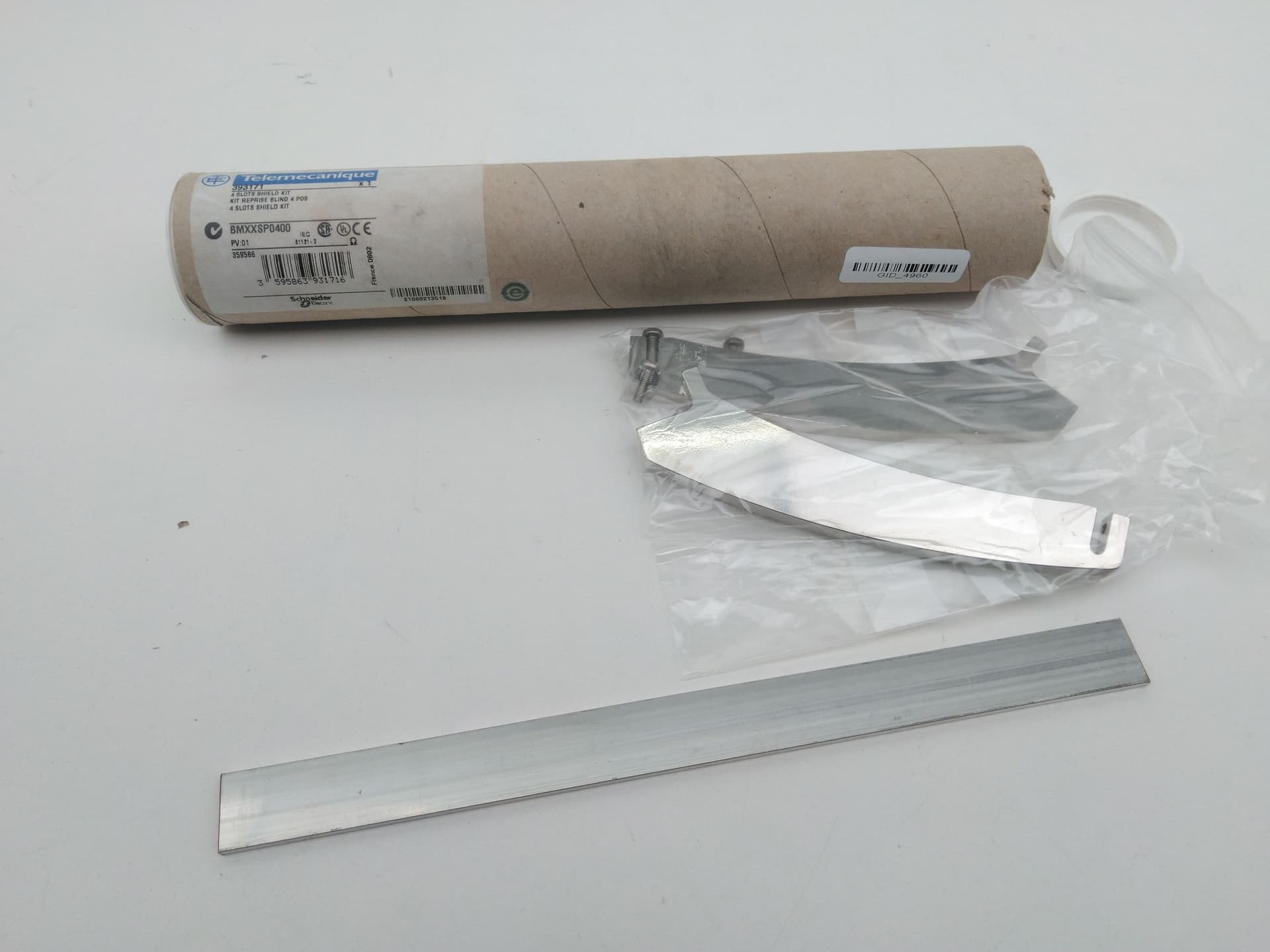 Schneider Electric Telemecanique BMXXSP0400 4 Slots Shielding Connection Kit
