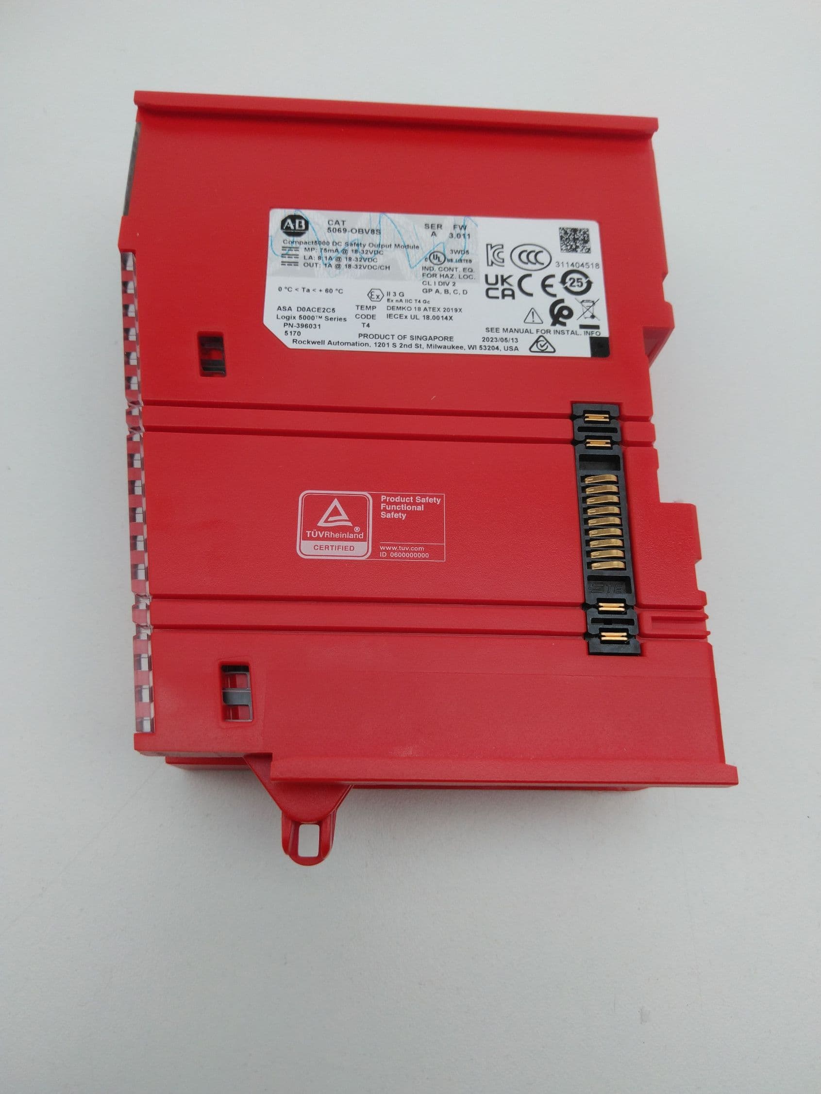 Allen-Bradley 5069-OBV8S Compact 5000 Safety Output Module 8 Channel 24VDC SerA