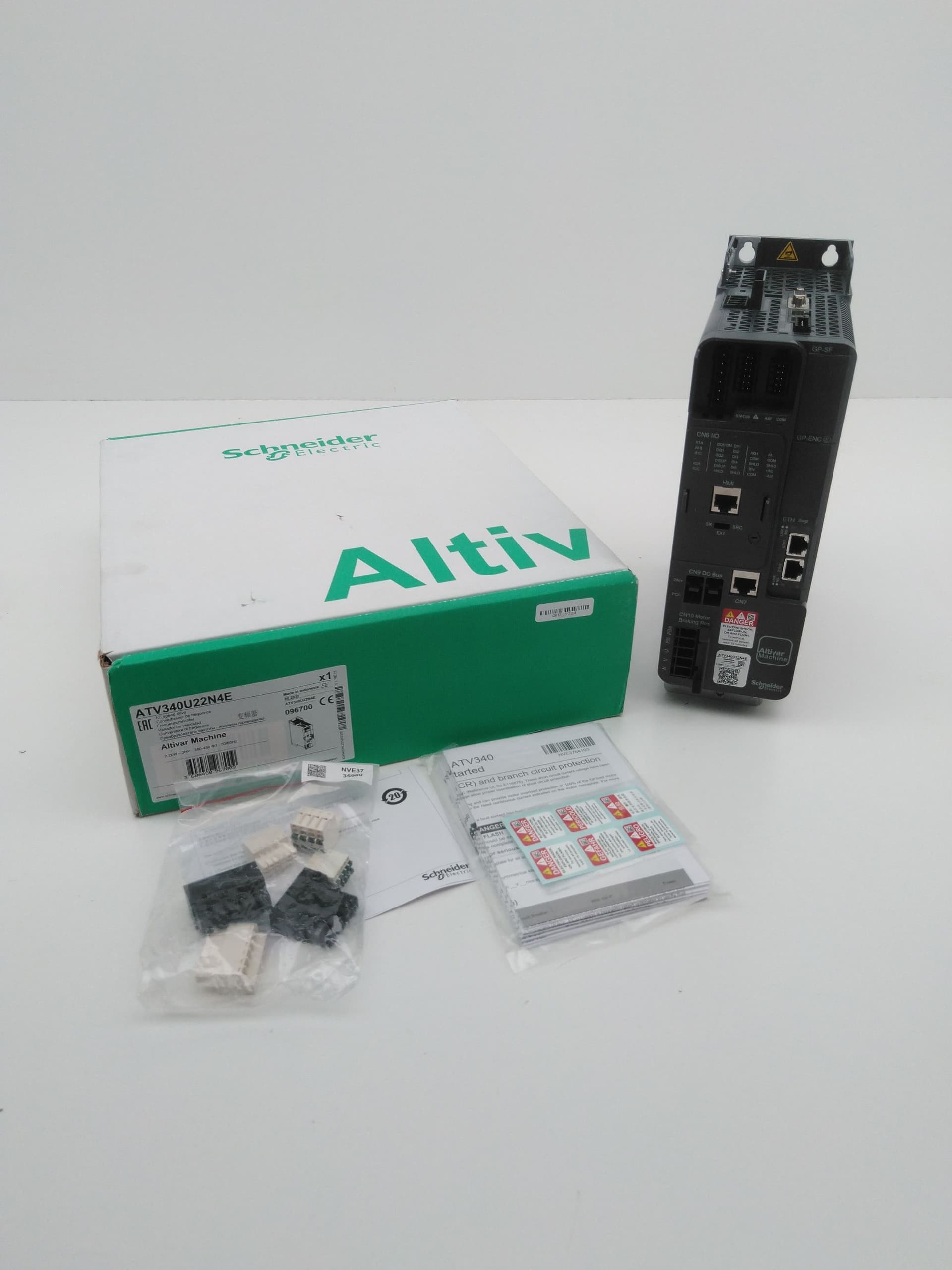 Schneider Electric ATV340U22N4E Altivar Machine Variable AC Speed Drive