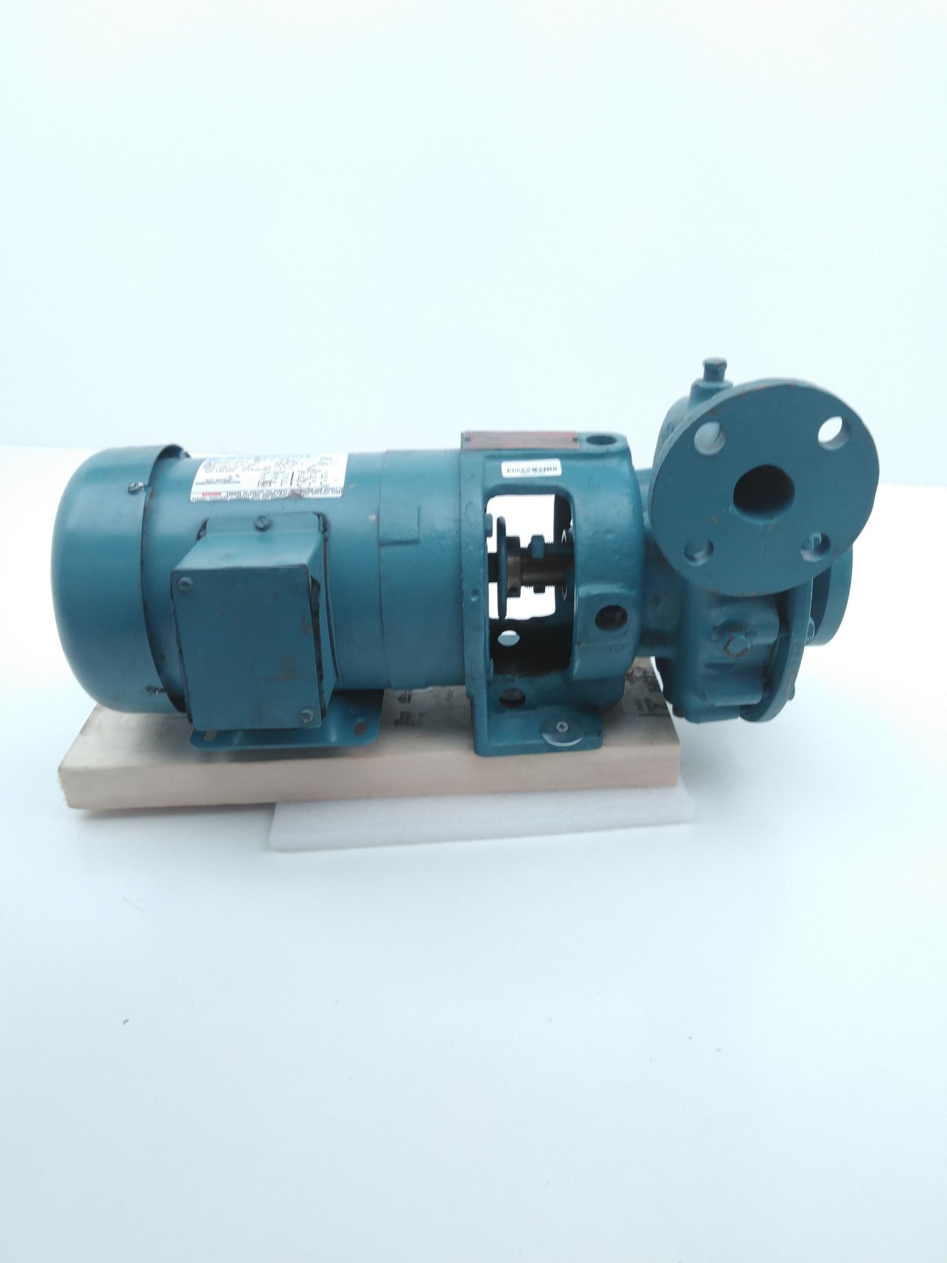 Goulds Pumps 3655 Centrifugal Pump, 1.25 x1.5-7, 1Hp, Bronze