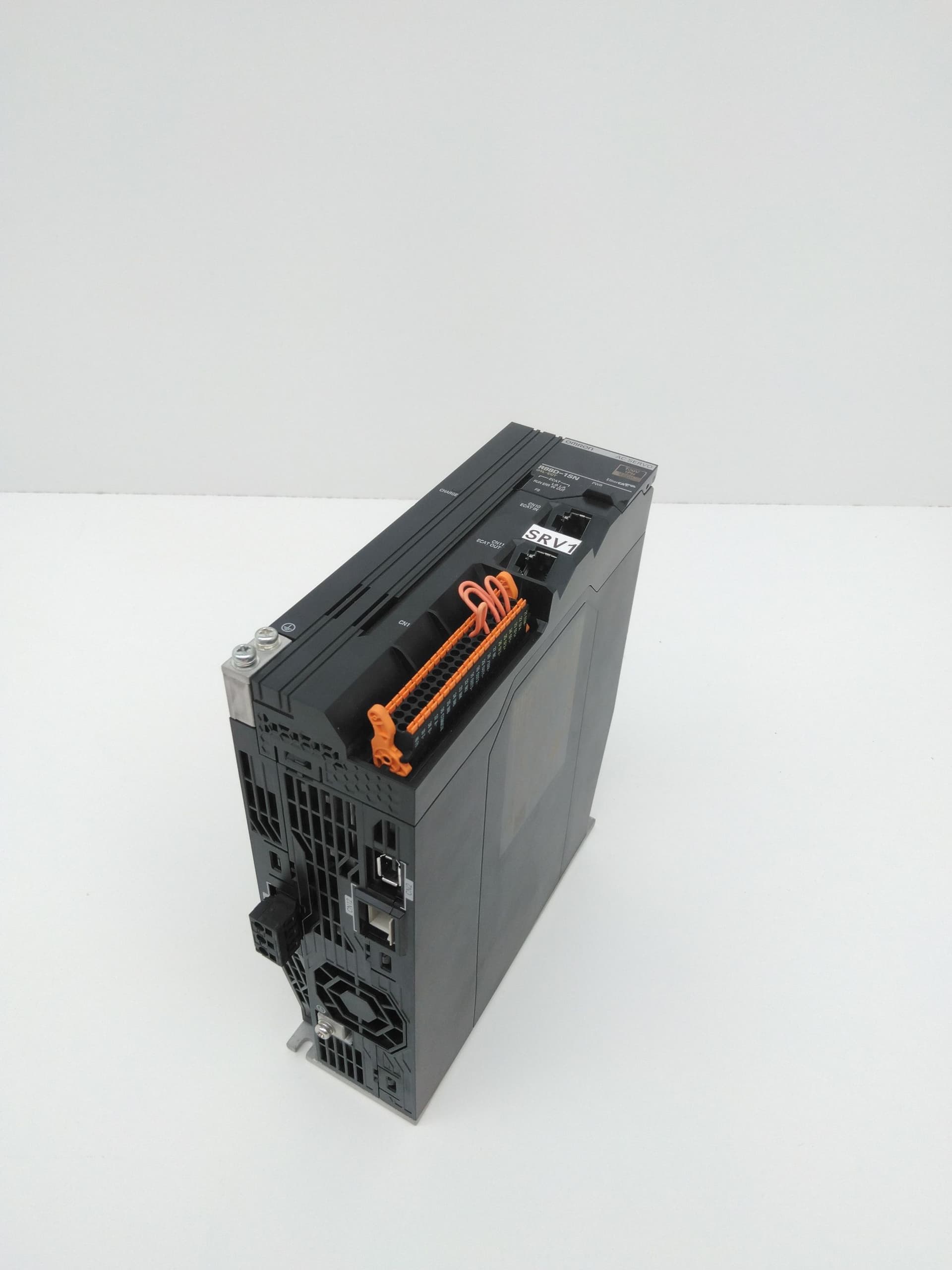 Omron R88D-1SN04L-ECT Servo Drive, Single-Phase, 100-120VAC, 400W
