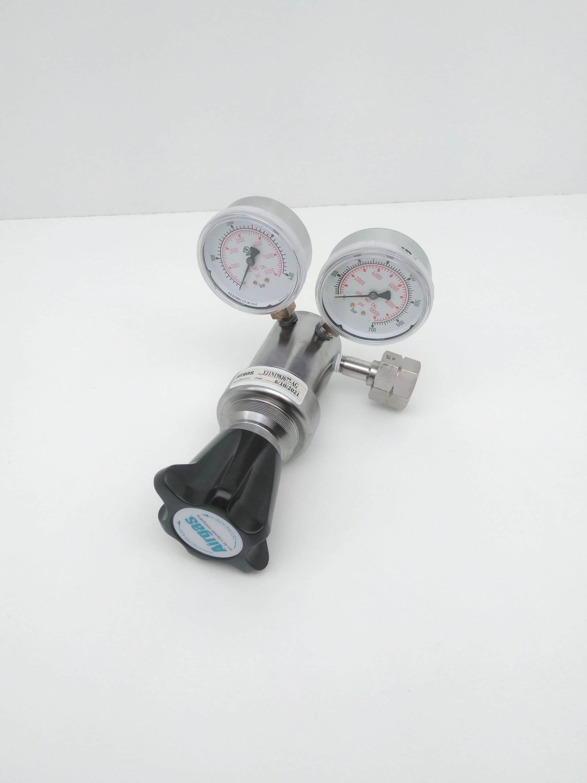 Airgas Y11N198J677-AG High Delivery Single Stage Regulator, Brass, 1/4" FNPT