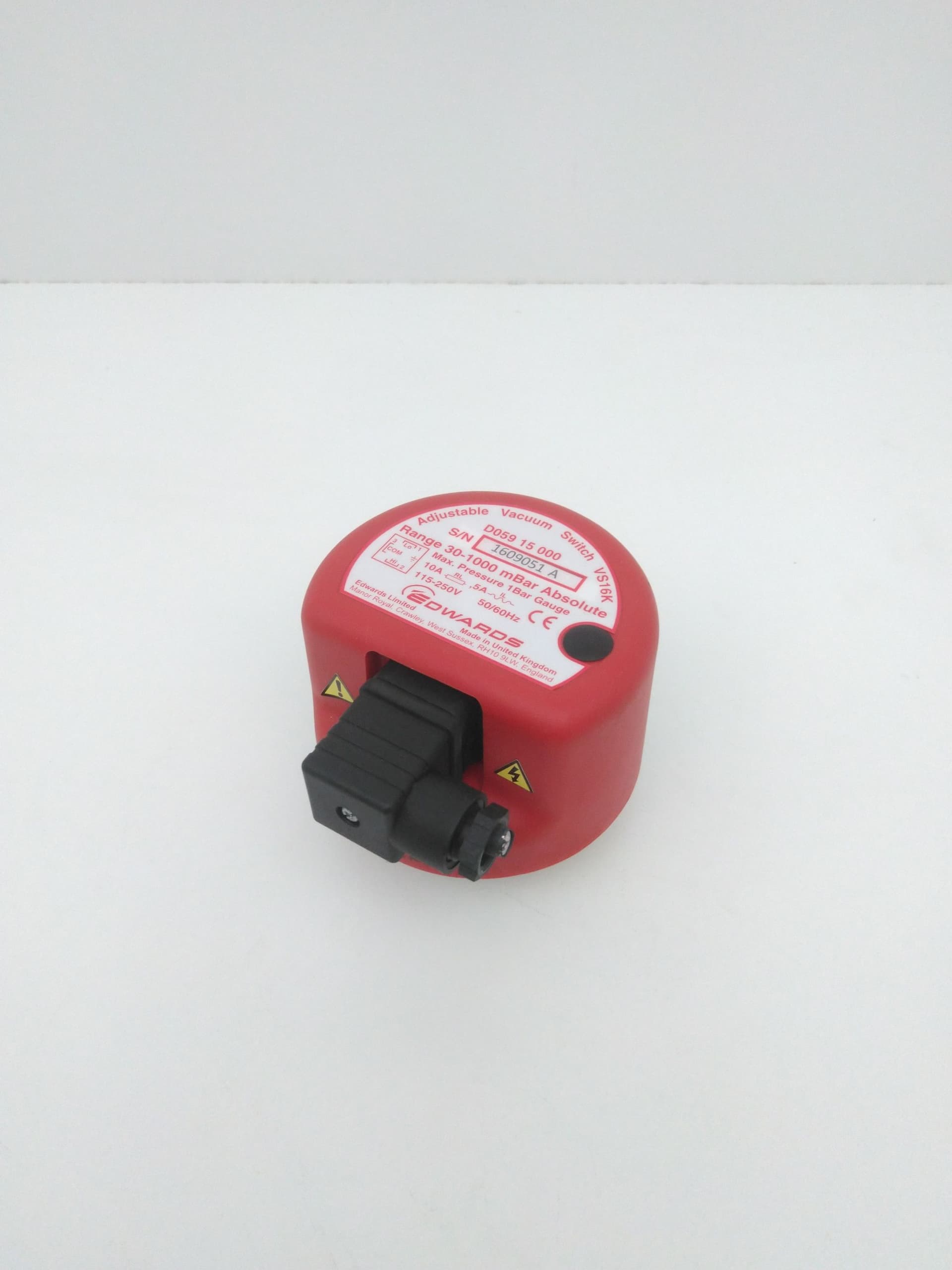 Edwards D059 15 000 Adjustable Vacuum Switch, VS16K, Range 30-1000mBar Absolute