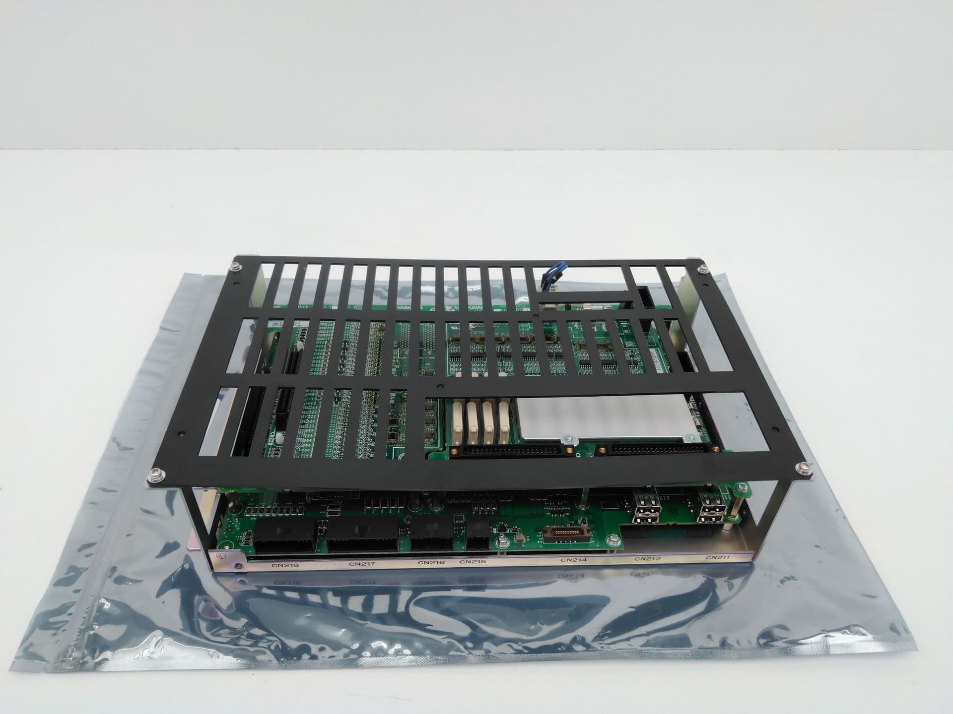Yaskawa JANCD-YSF22B-E / JANCD-YIO22-E / JANCD-YSF24-E Machine Safety I/O Board
