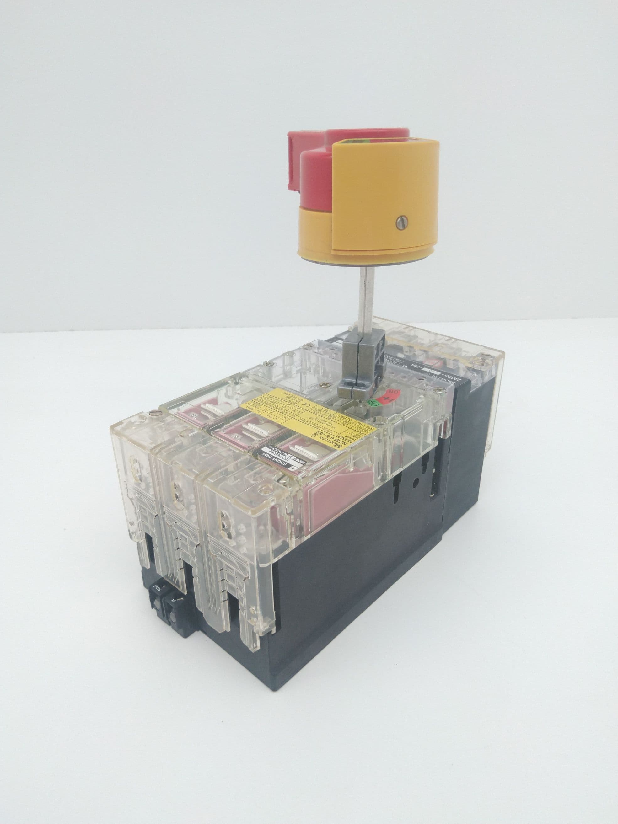 Moeller NZM 6 b-63 / ZM6A-15-NA Circuit Breaker, 15A Trip, 3P, 600V, 63A Frame