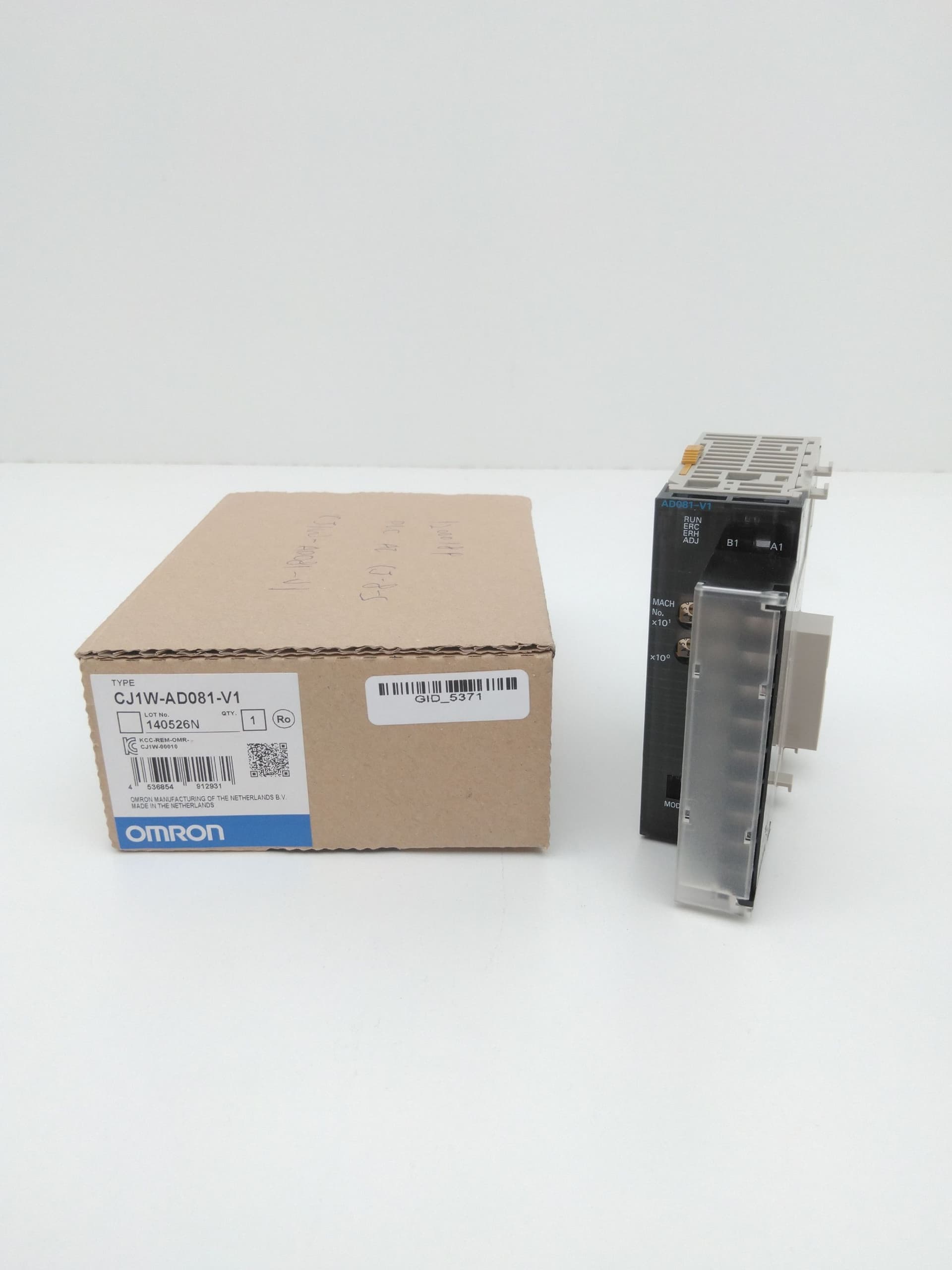 Omron CJ1W-AD081-V1 Analog Input Module 8-Channel PLC I/O Unit