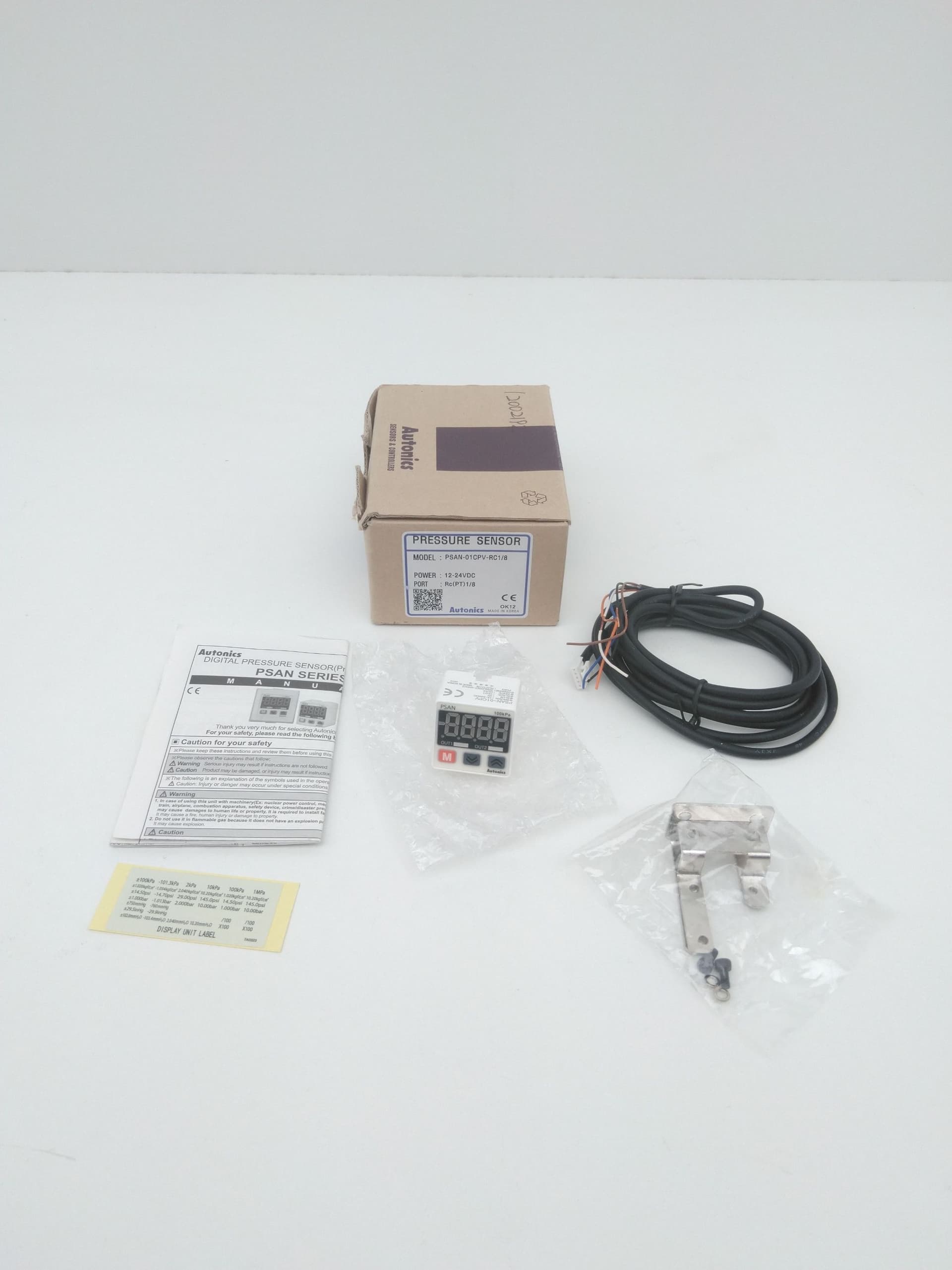Autonics PSAN-01CPV-RC1/8 Digital Pressure Sensor Rc1/8", 0-100kPa, 12-24VDC