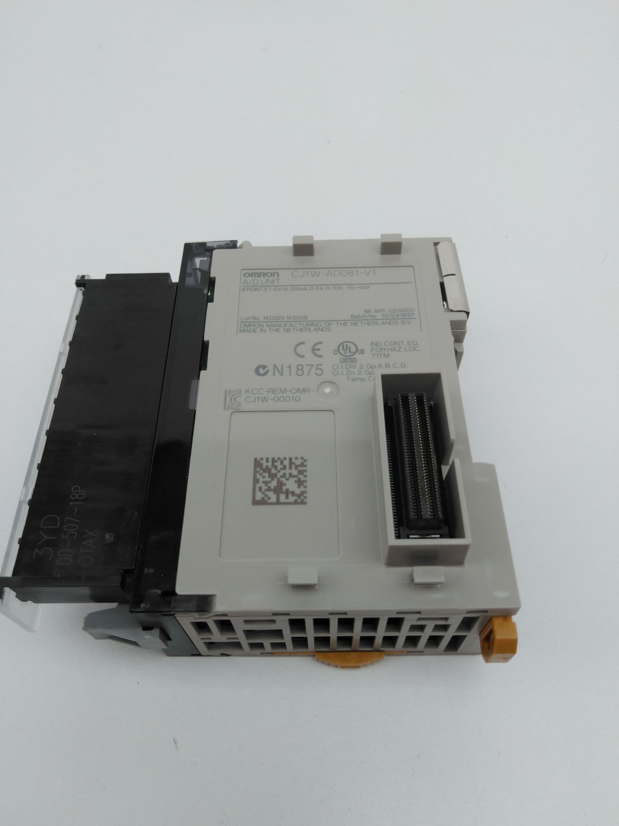 Omron CJ1W-AD081-V1 Analog Input Module 8-Channel PLC I/O Unit