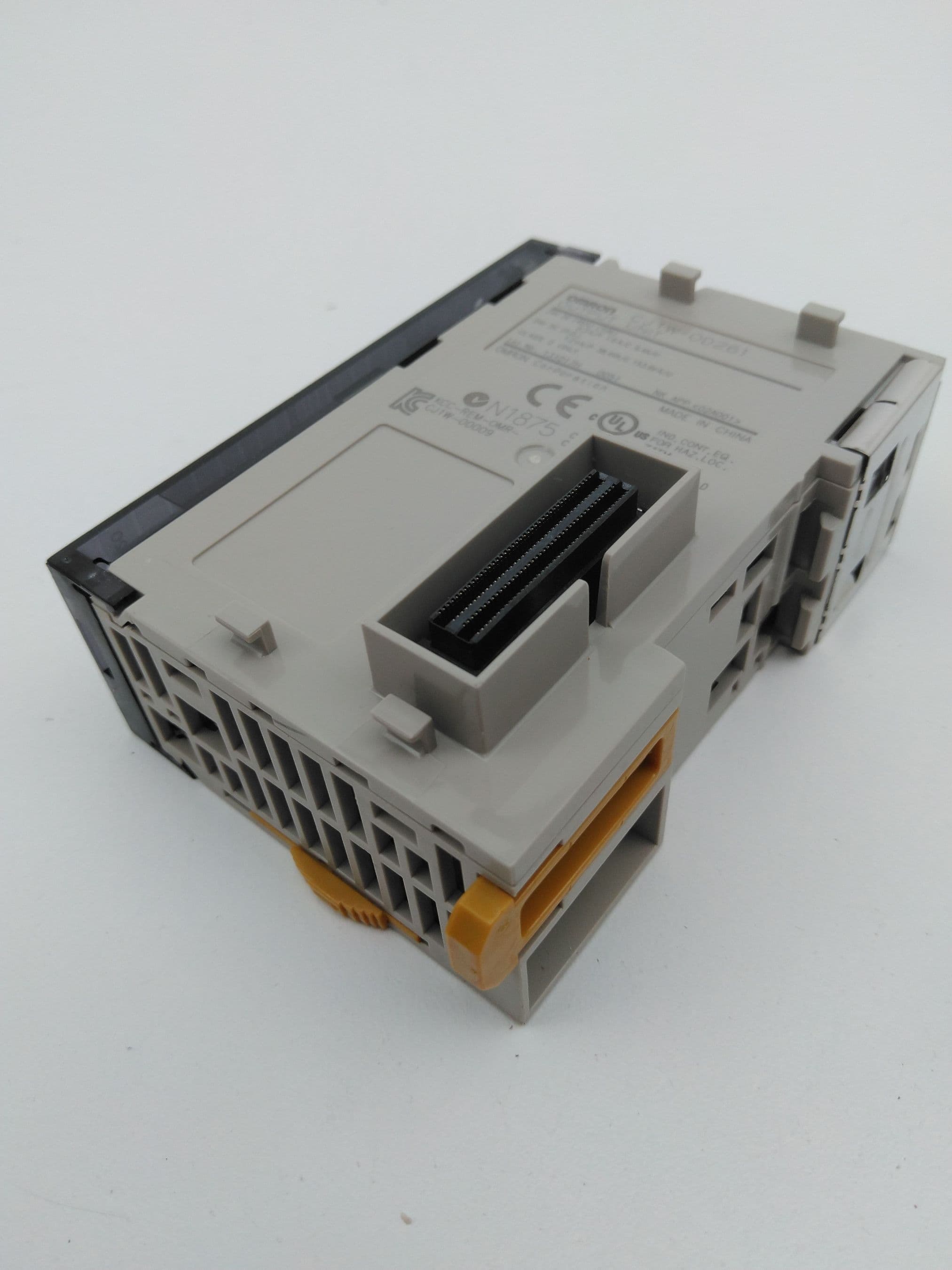 Omron CJ1W-OD261 Digital Output Module 64-Point Transistor NPN